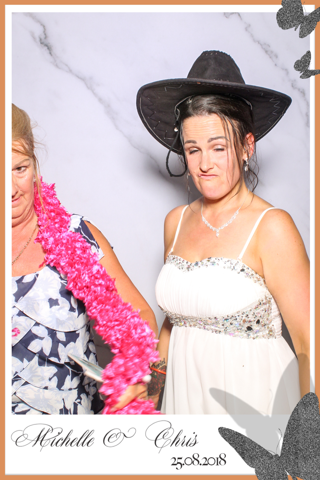 Chris & Michelle Wedding | View more photos from the event at gallery.freshbooths.com/u/FreshBooths/Chris-Michelle-Wedding