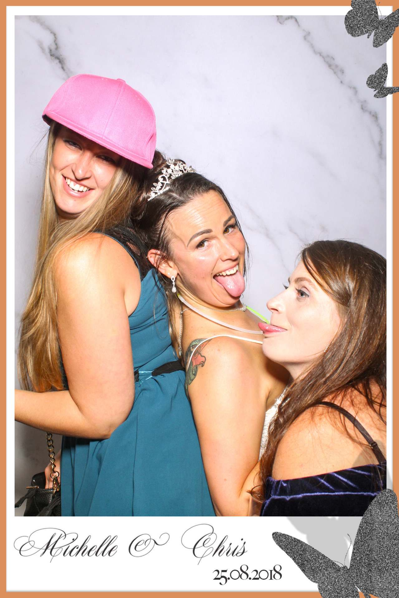 Chris & Michelle Wedding | View more photos from the event at gallery.freshbooths.com/u/FreshBooths/Chris-Michelle-Wedding