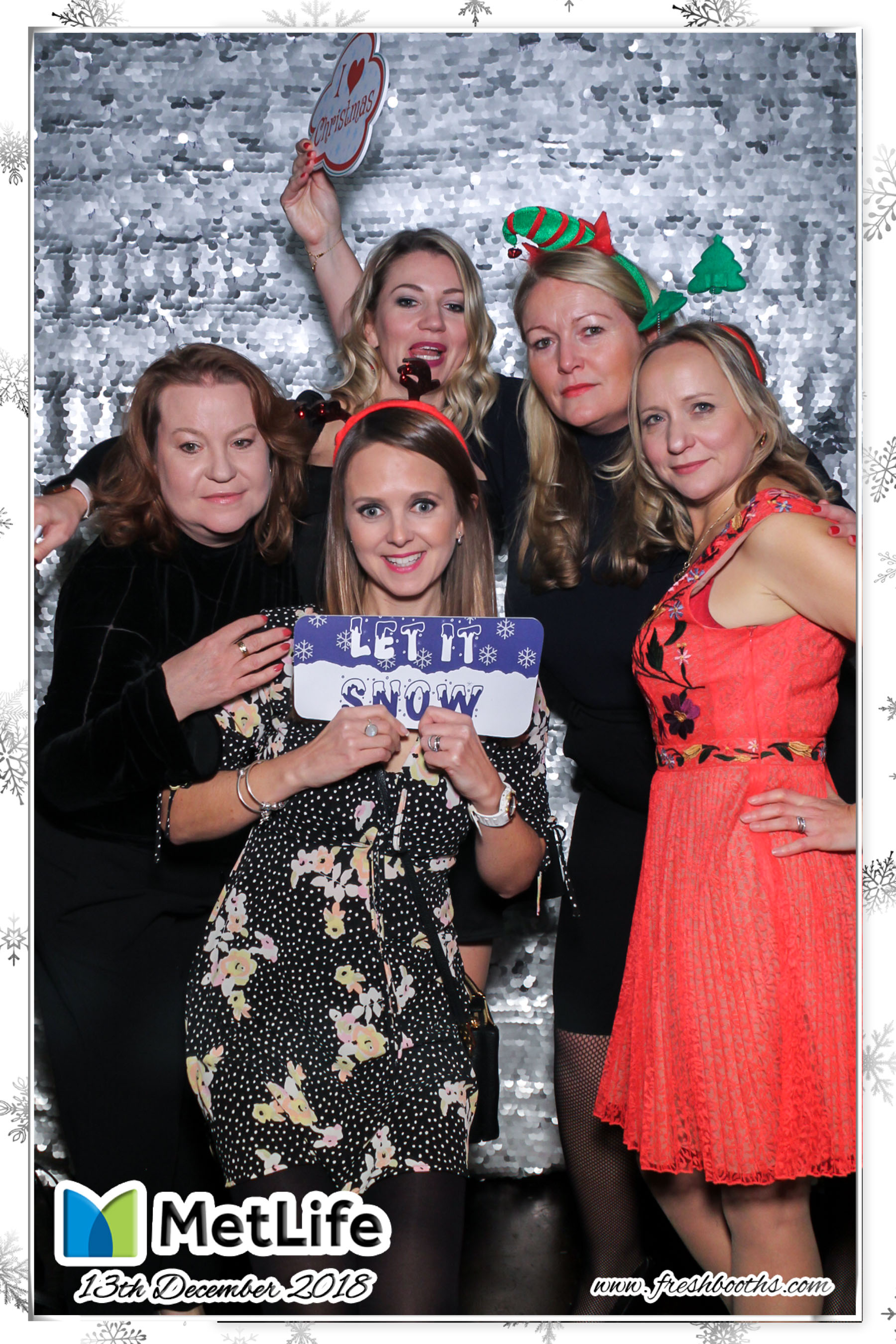 MetLife Christmas Party | View more photos from the event at gallery.freshbooths.com/u/FreshBooths/MetLife-Christmas-Party
