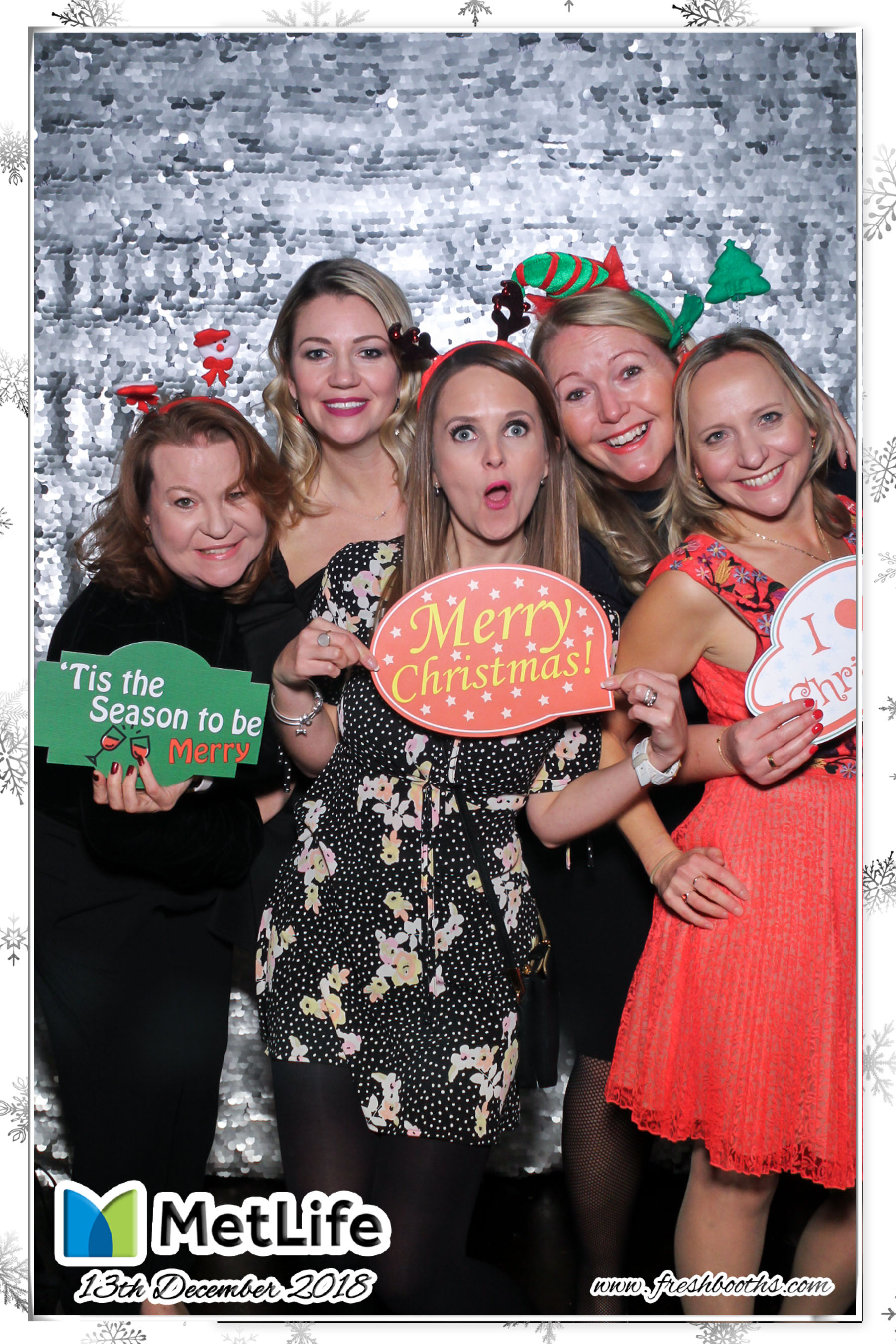 MetLife Christmas Party | View more photos from the event at gallery.freshbooths.com/u/FreshBooths/MetLife-Christmas-Party