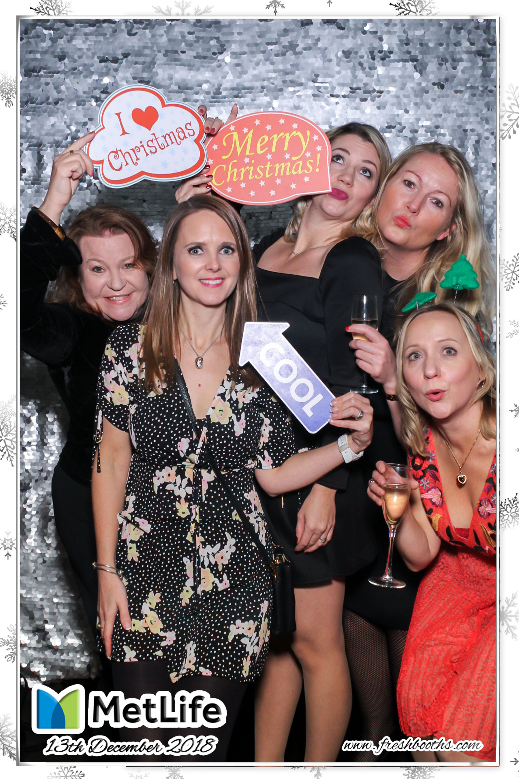 MetLife Christmas Party | View more photos from the event at gallery.freshbooths.com/u/FreshBooths/MetLife-Christmas-Party