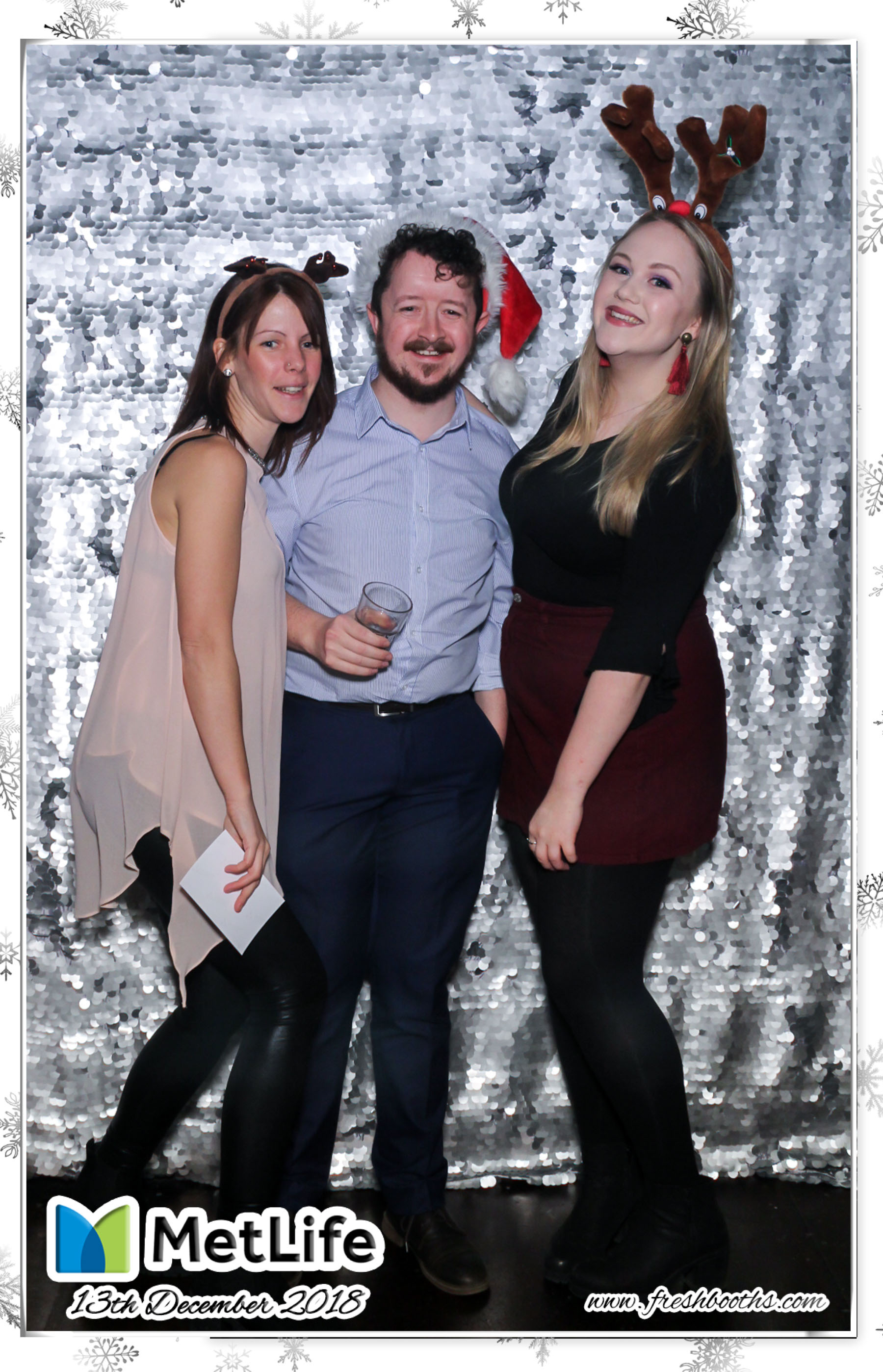 MetLife Christmas Party | View more photos from the event at gallery.freshbooths.com/u/FreshBooths/MetLife-Christmas-Party