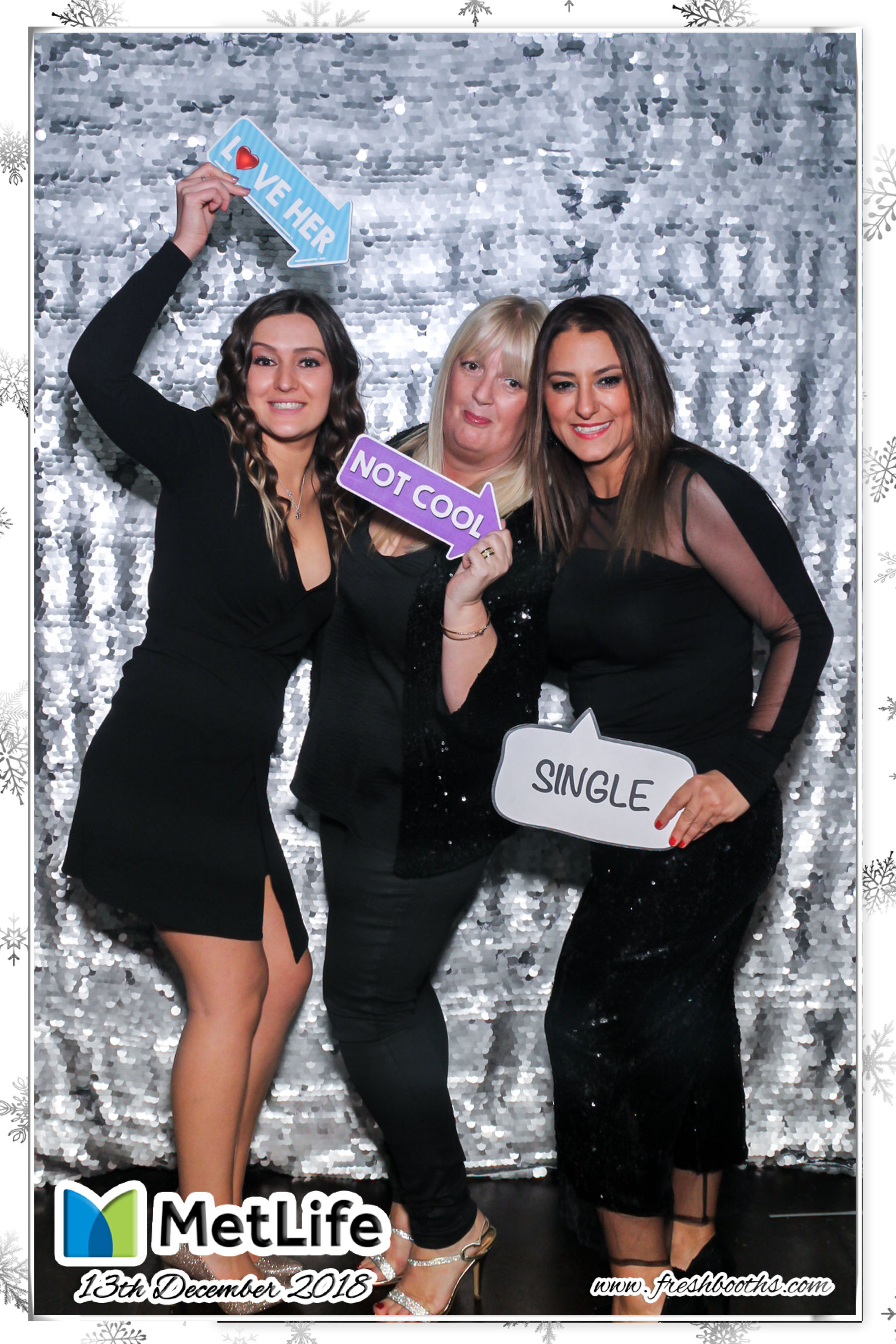MetLife Christmas Party | View more photos from the event at gallery.freshbooths.com/u/FreshBooths/MetLife-Christmas-Party
