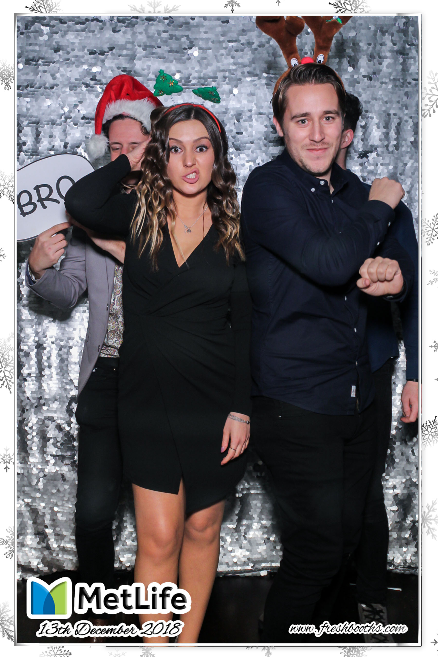 MetLife Christmas Party | View more photos from the event at gallery.freshbooths.com/u/FreshBooths/MetLife-Christmas-Party