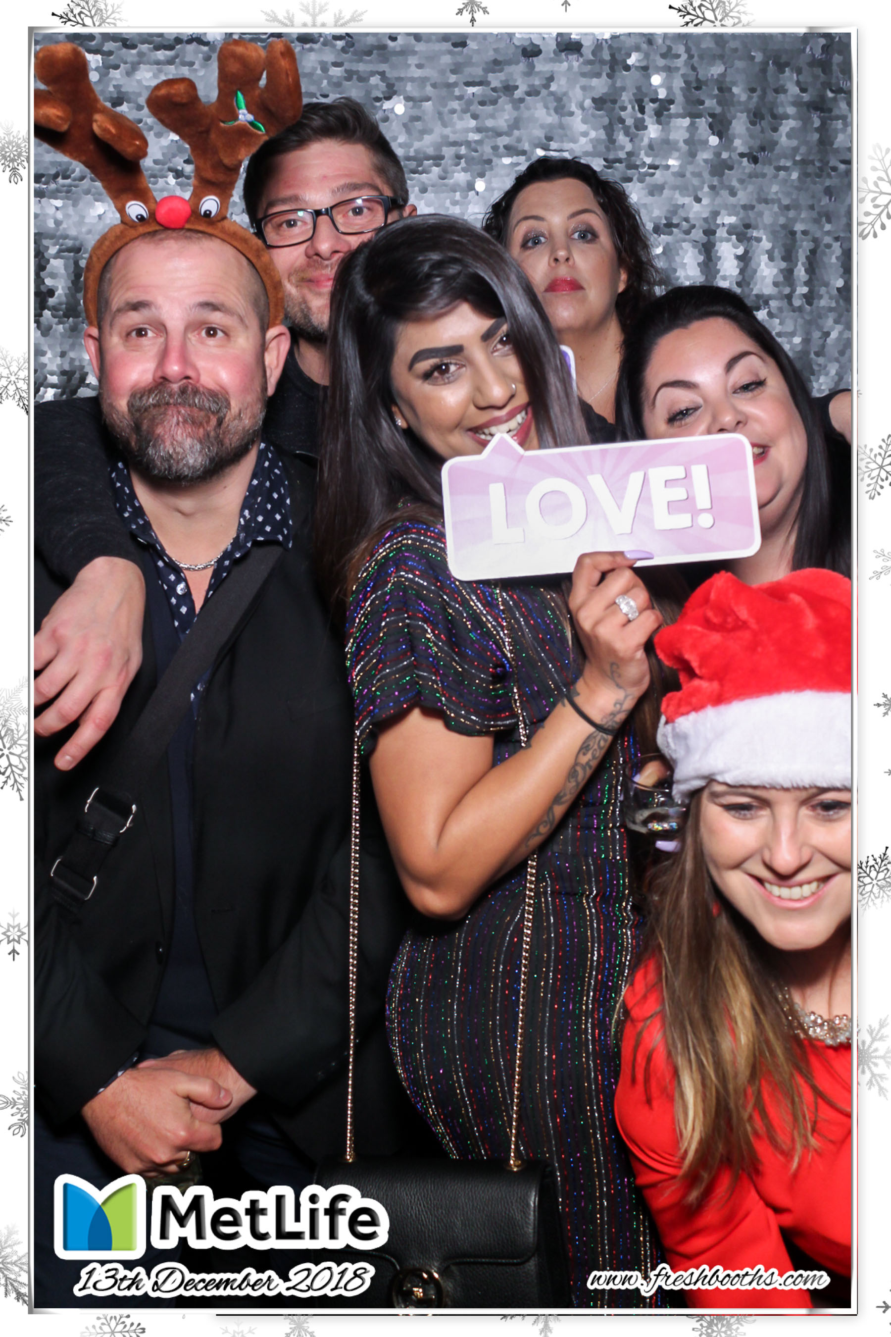 MetLife Christmas Party | View more photos from the event at gallery.freshbooths.com/u/FreshBooths/MetLife-Christmas-Party