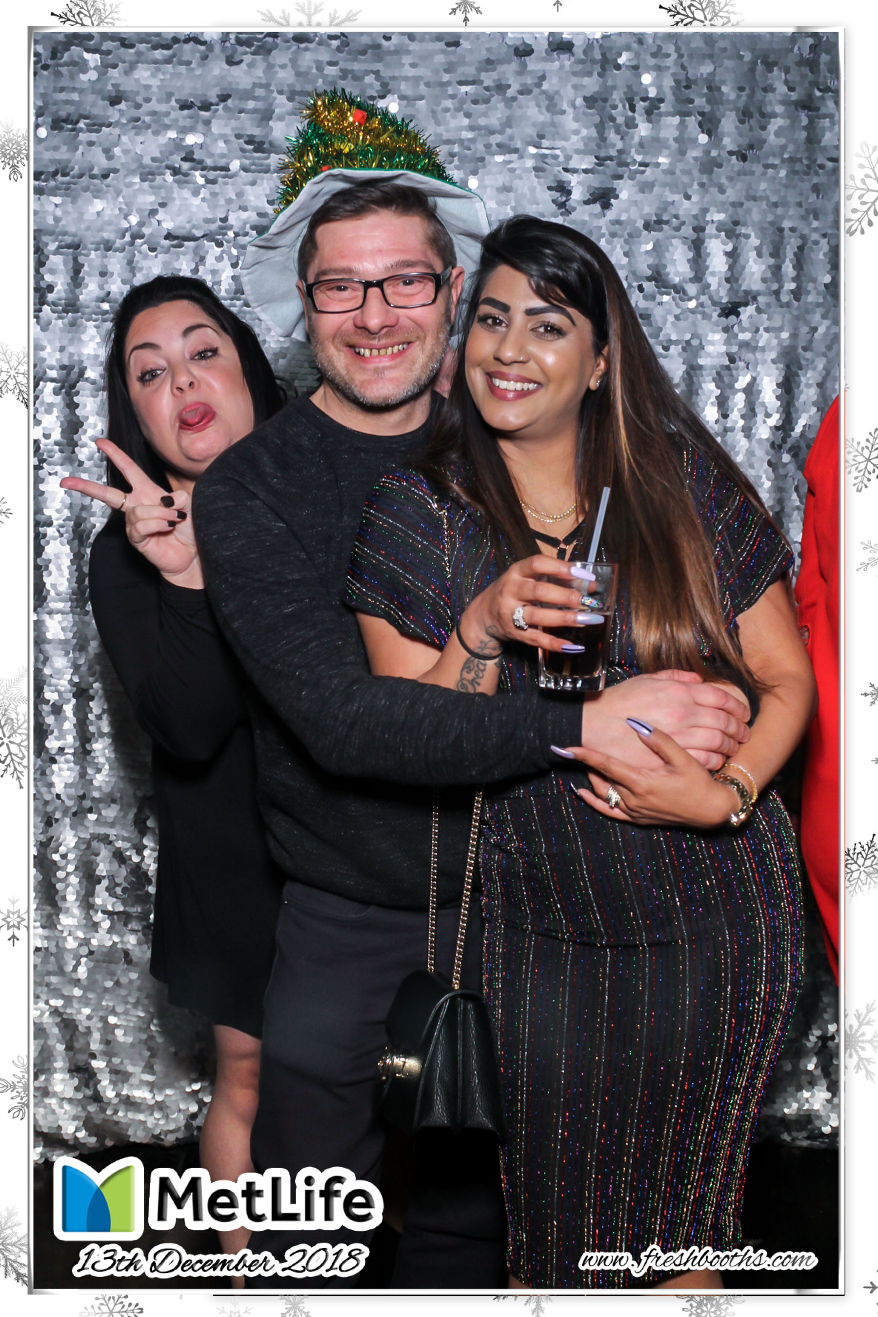 MetLife Christmas Party | View more photos from the event at gallery.freshbooths.com/u/FreshBooths/MetLife-Christmas-Party