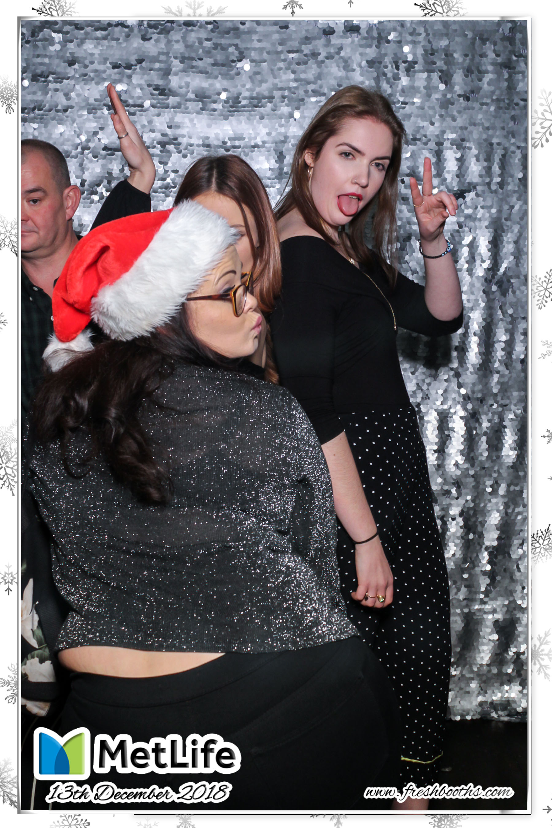 MetLife Christmas Party | View more photos from the event at gallery.freshbooths.com/u/FreshBooths/MetLife-Christmas-Party