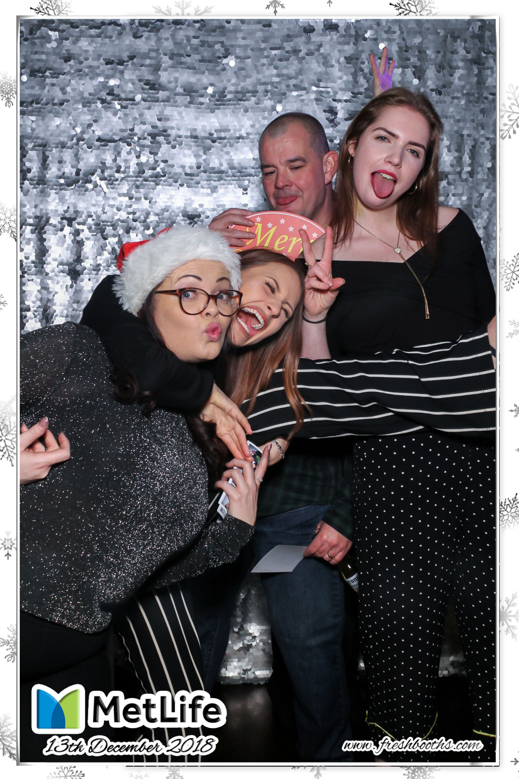 MetLife Christmas Party | View more photos from the event at gallery.freshbooths.com/u/FreshBooths/MetLife-Christmas-Party