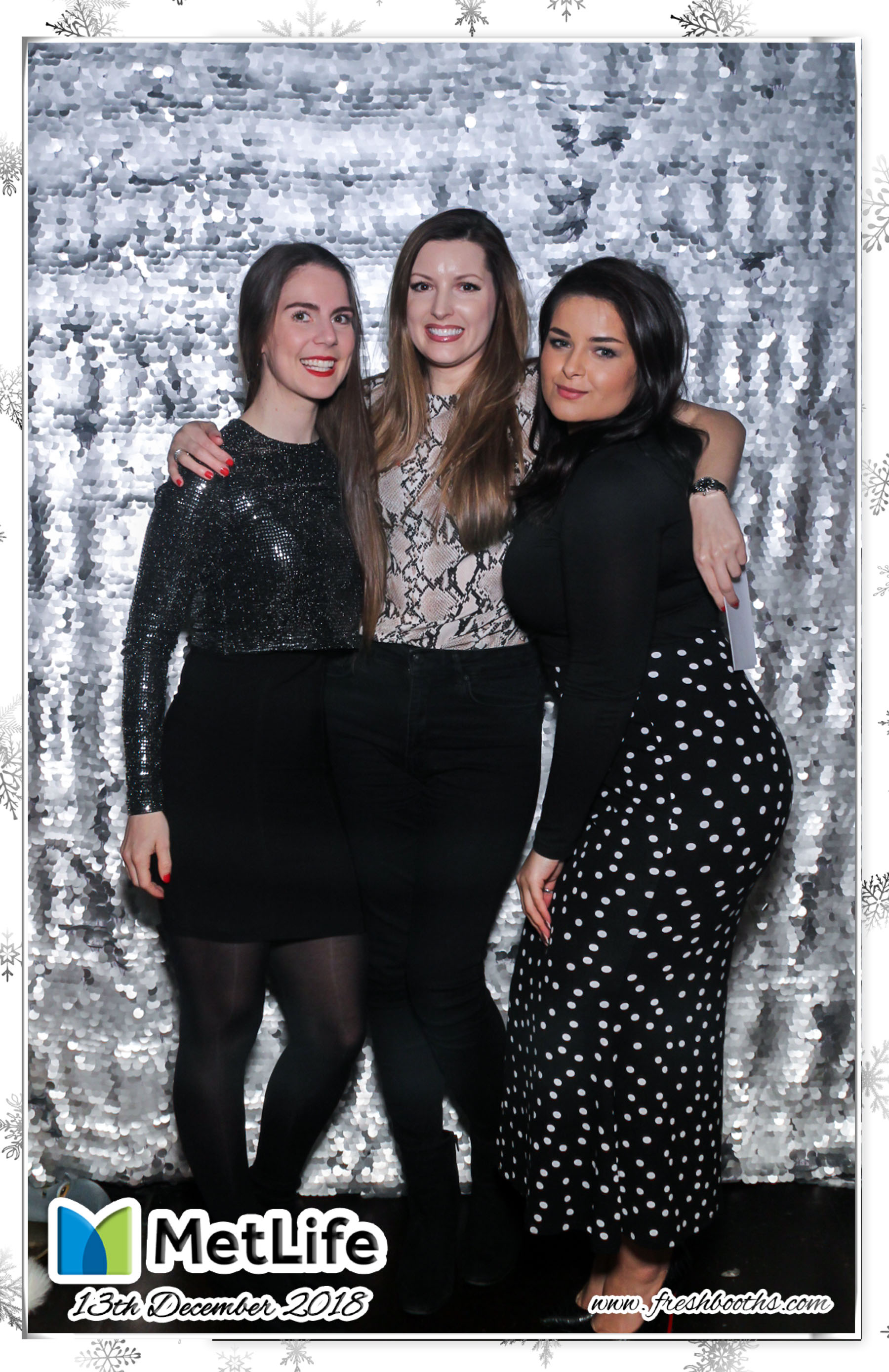 MetLife Christmas Party | View more photos from the event at gallery.freshbooths.com/u/FreshBooths/MetLife-Christmas-Party