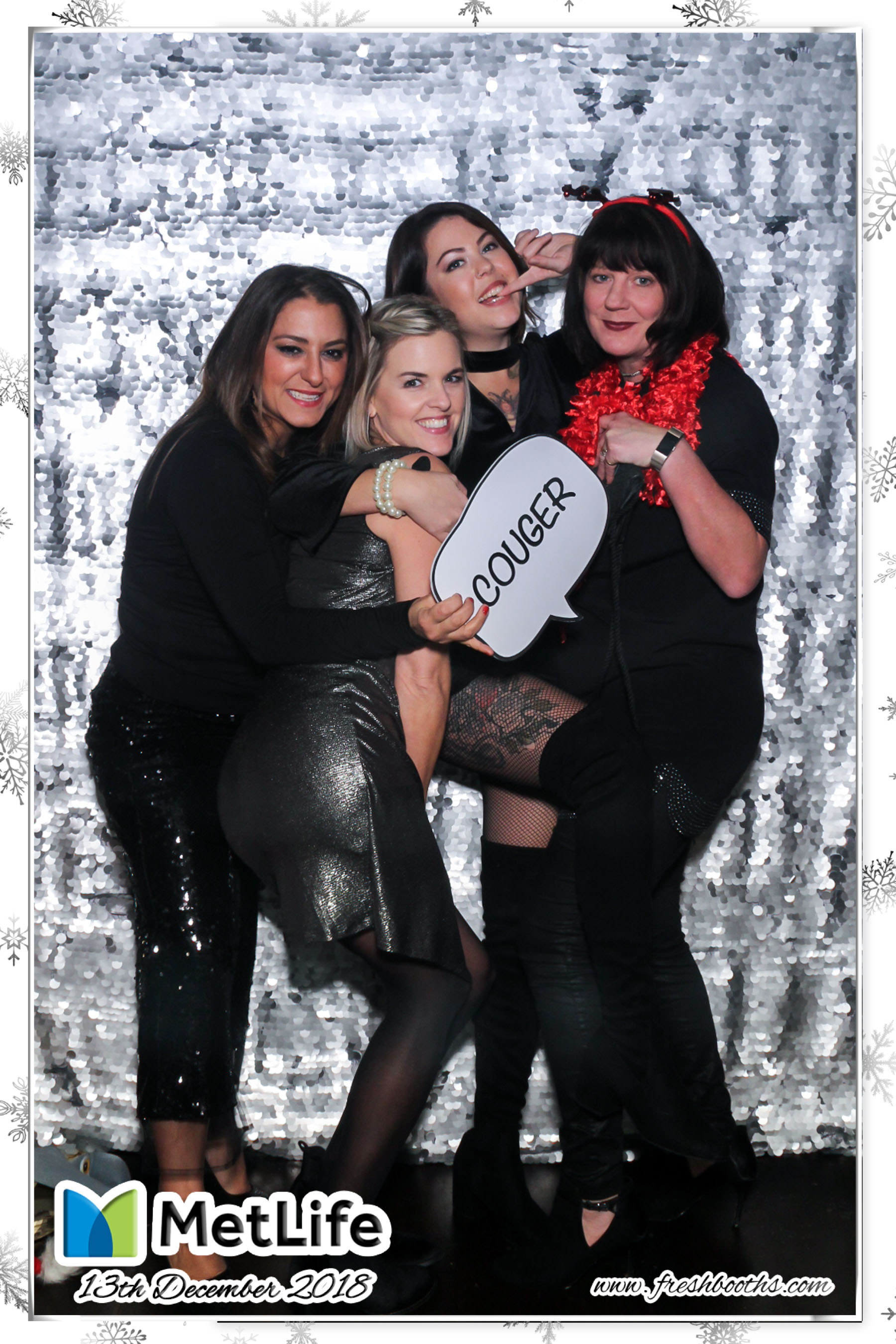 MetLife Christmas Party | View more photos from the event at gallery.freshbooths.com/u/FreshBooths/MetLife-Christmas-Party