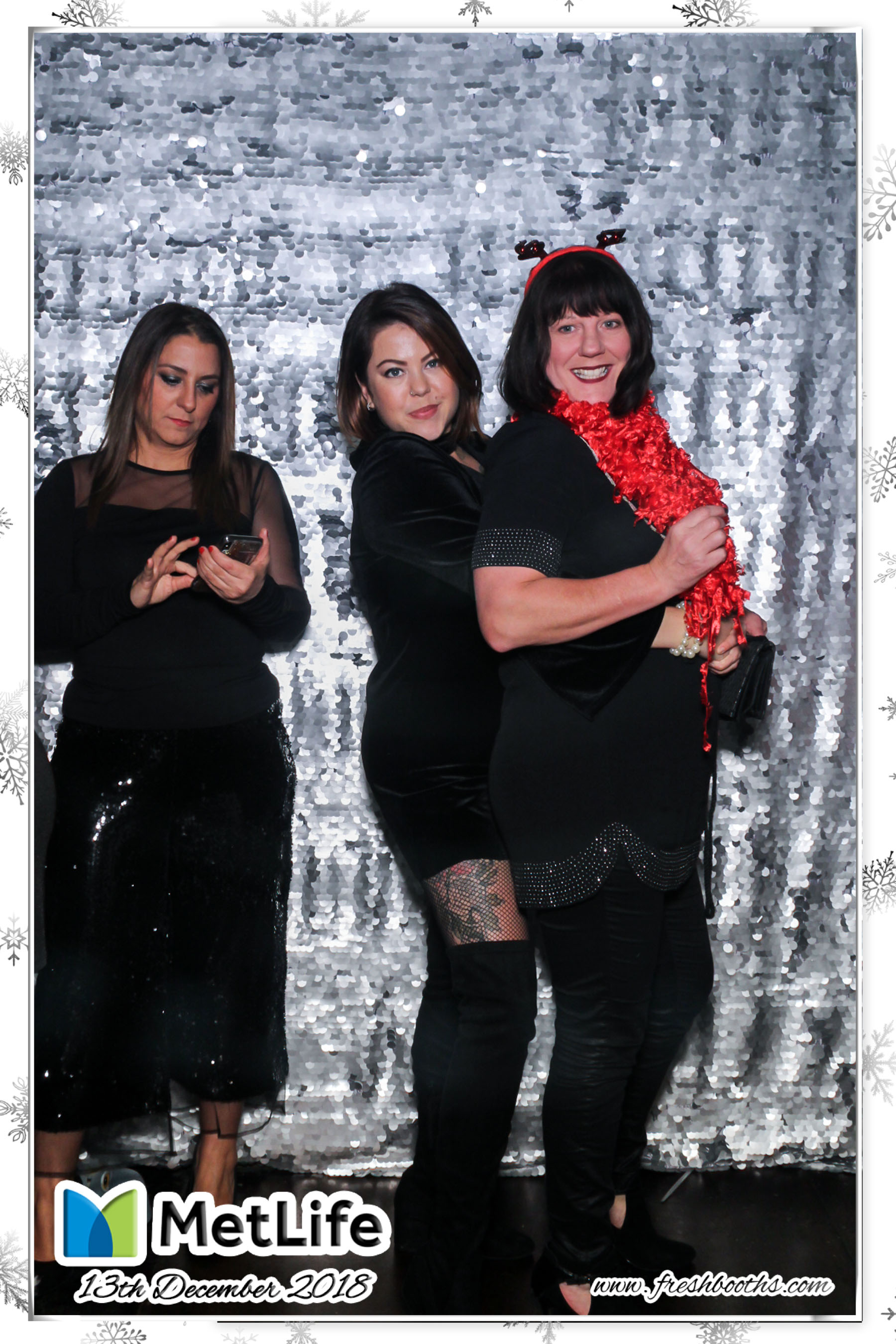 MetLife Christmas Party | View more photos from the event at gallery.freshbooths.com/u/FreshBooths/MetLife-Christmas-Party