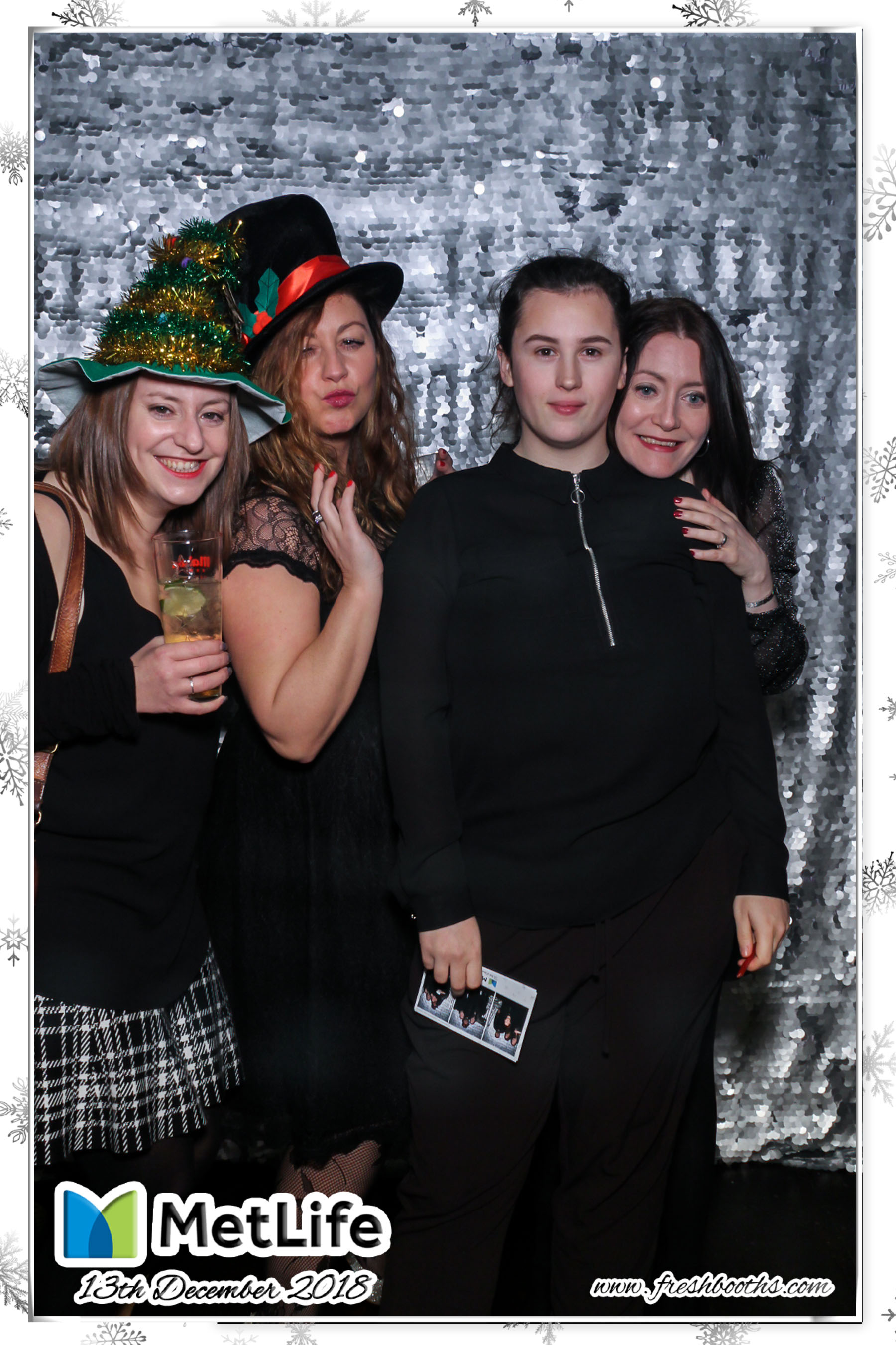MetLife Christmas Party | View more photos from the event at gallery.freshbooths.com/u/FreshBooths/MetLife-Christmas-Party