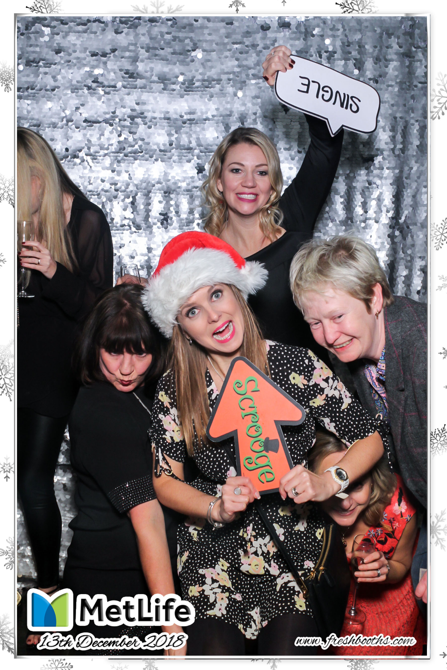 MetLife Christmas Party | View more photos from the event at gallery.freshbooths.com/u/FreshBooths/MetLife-Christmas-Party