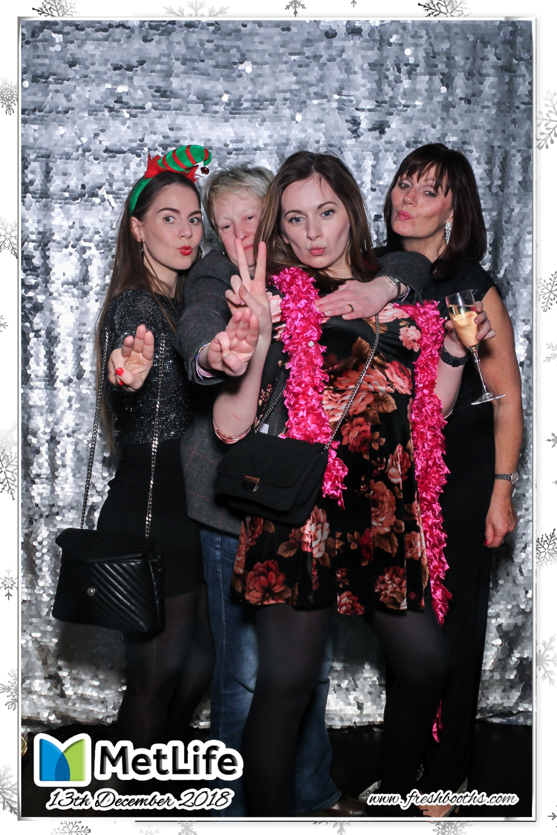 MetLife Christmas Party | View more photos from the event at gallery.freshbooths.com/u/FreshBooths/MetLife-Christmas-Party
