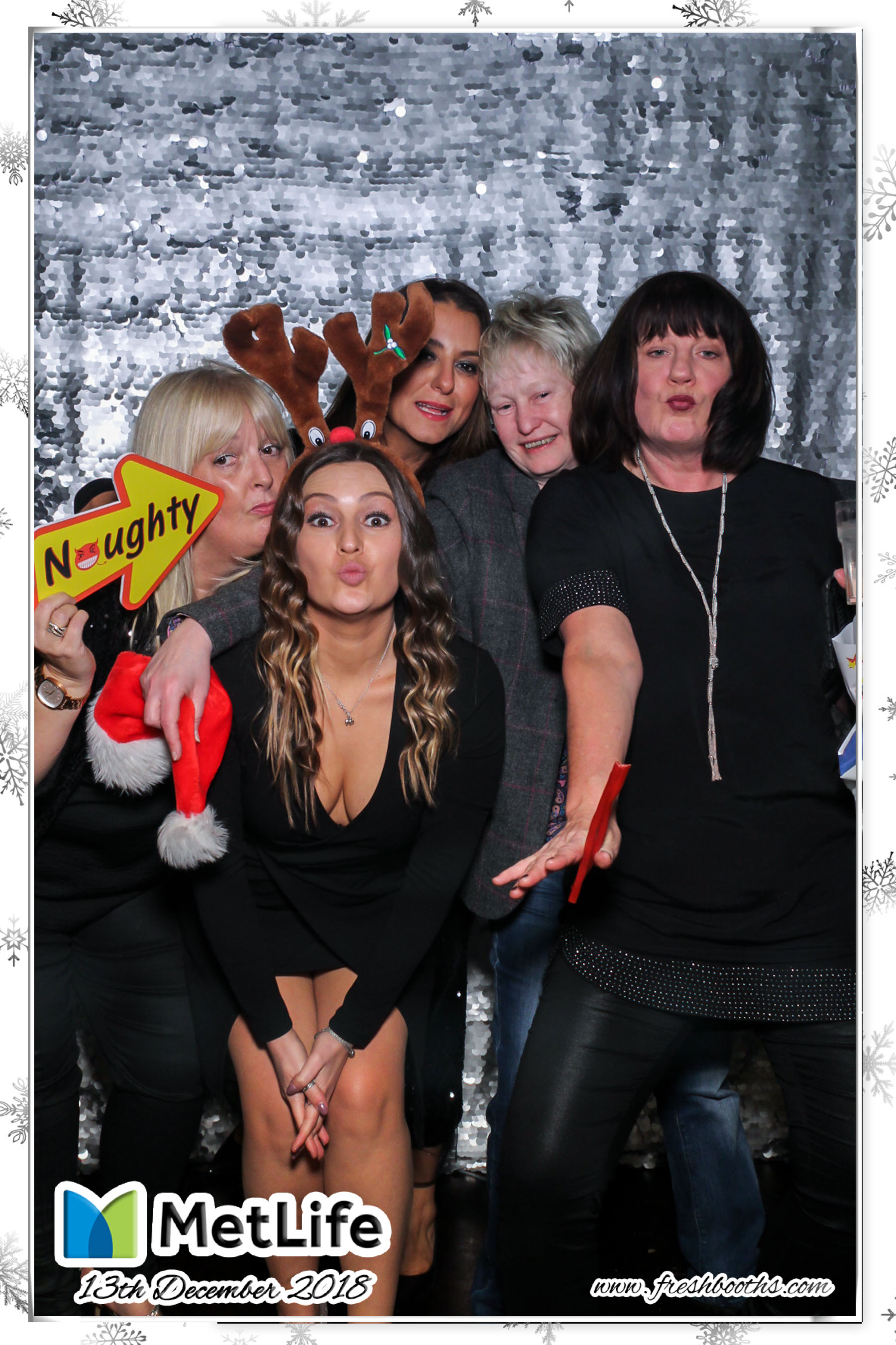 MetLife Christmas Party | View more photos from the event at gallery.freshbooths.com/u/FreshBooths/MetLife-Christmas-Party