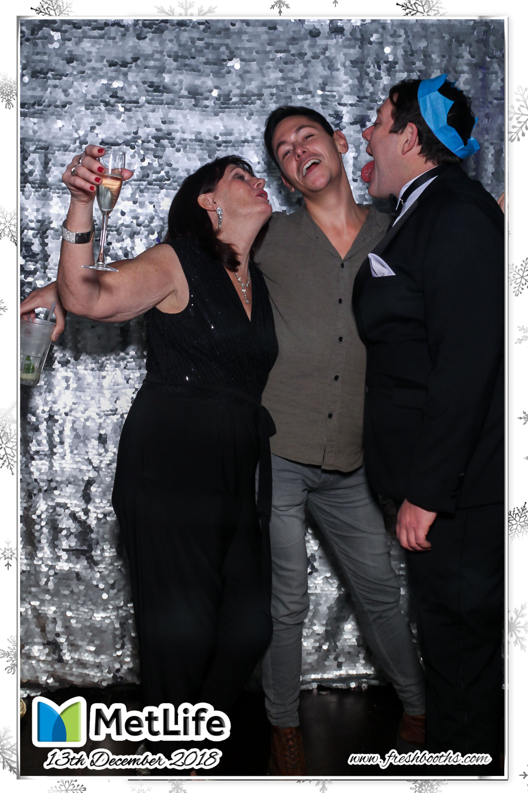 MetLife Christmas Party | View more photos from the event at gallery.freshbooths.com/u/FreshBooths/MetLife-Christmas-Party