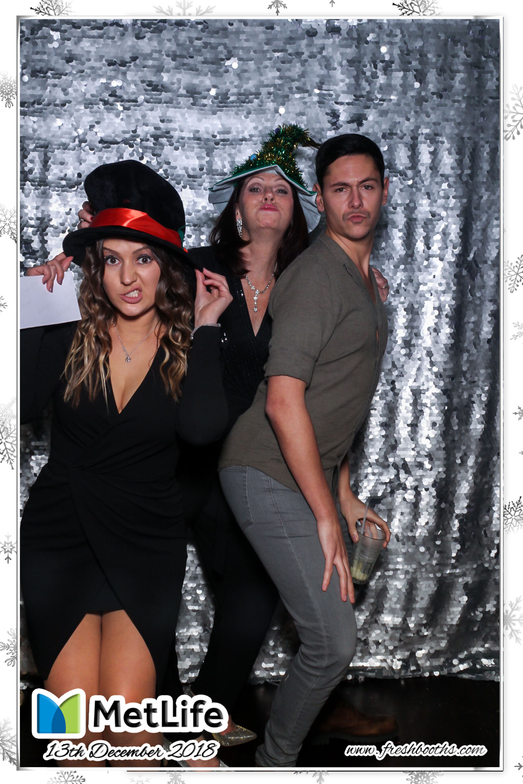 MetLife Christmas Party | View more photos from the event at gallery.freshbooths.com/u/FreshBooths/MetLife-Christmas-Party