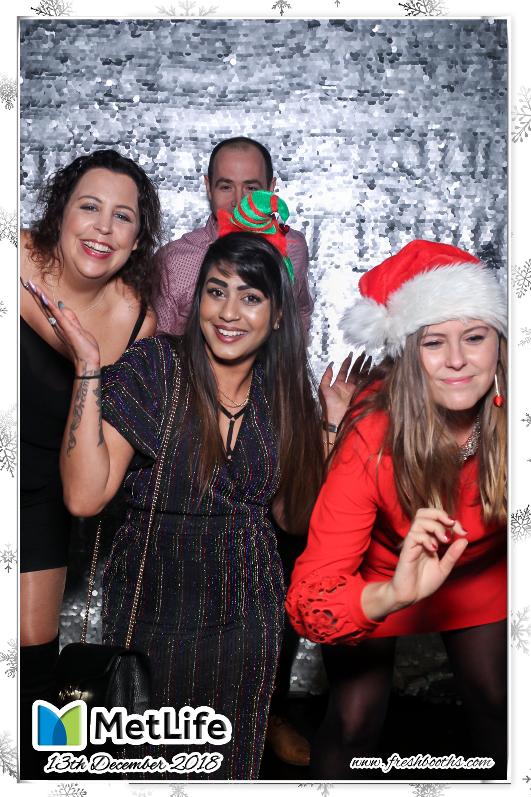 MetLife Christmas Party | View more photos from the event at gallery.freshbooths.com/u/FreshBooths/MetLife-Christmas-Party