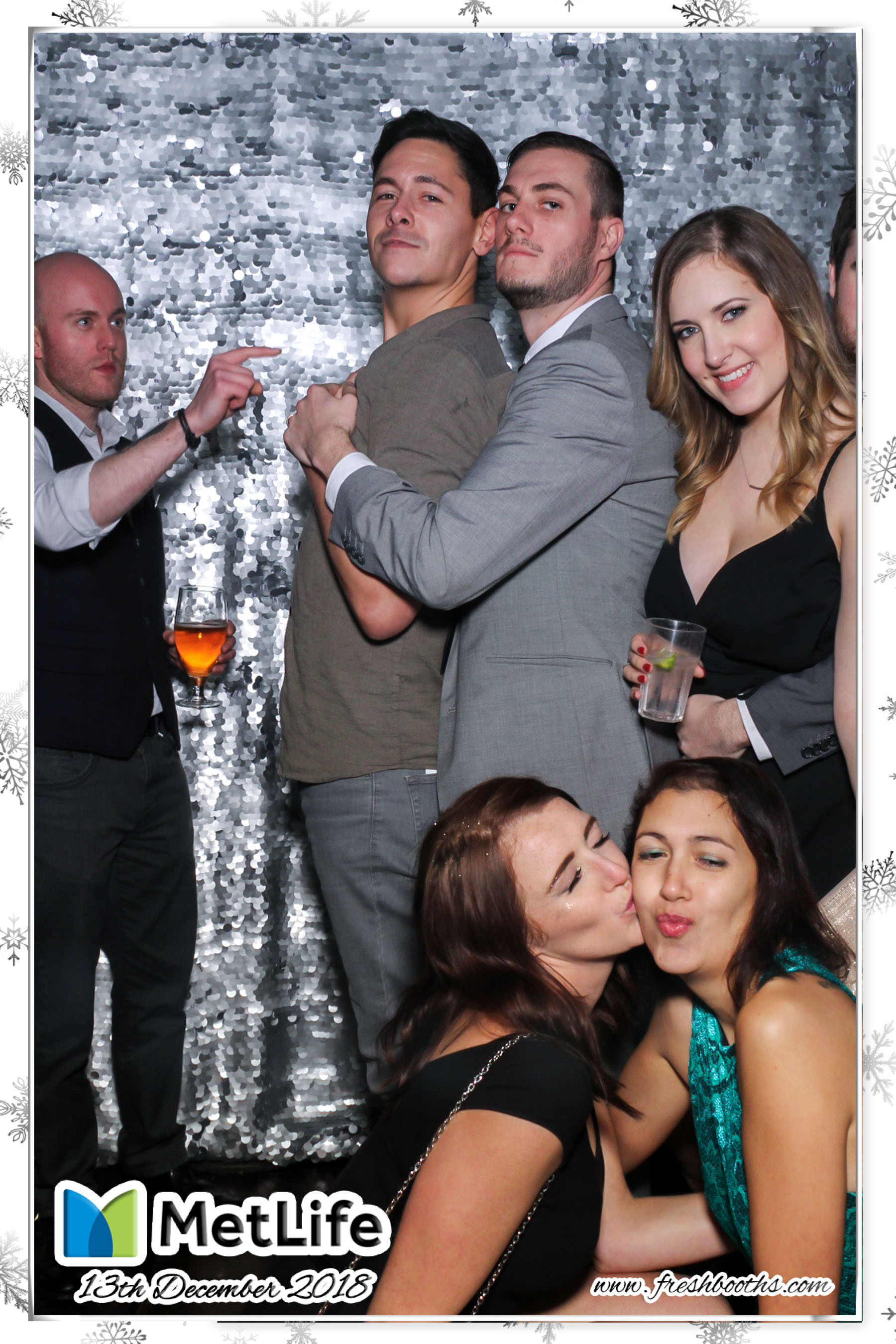 MetLife Christmas Party | View more photos from the event at gallery.freshbooths.com/u/FreshBooths/MetLife-Christmas-Party