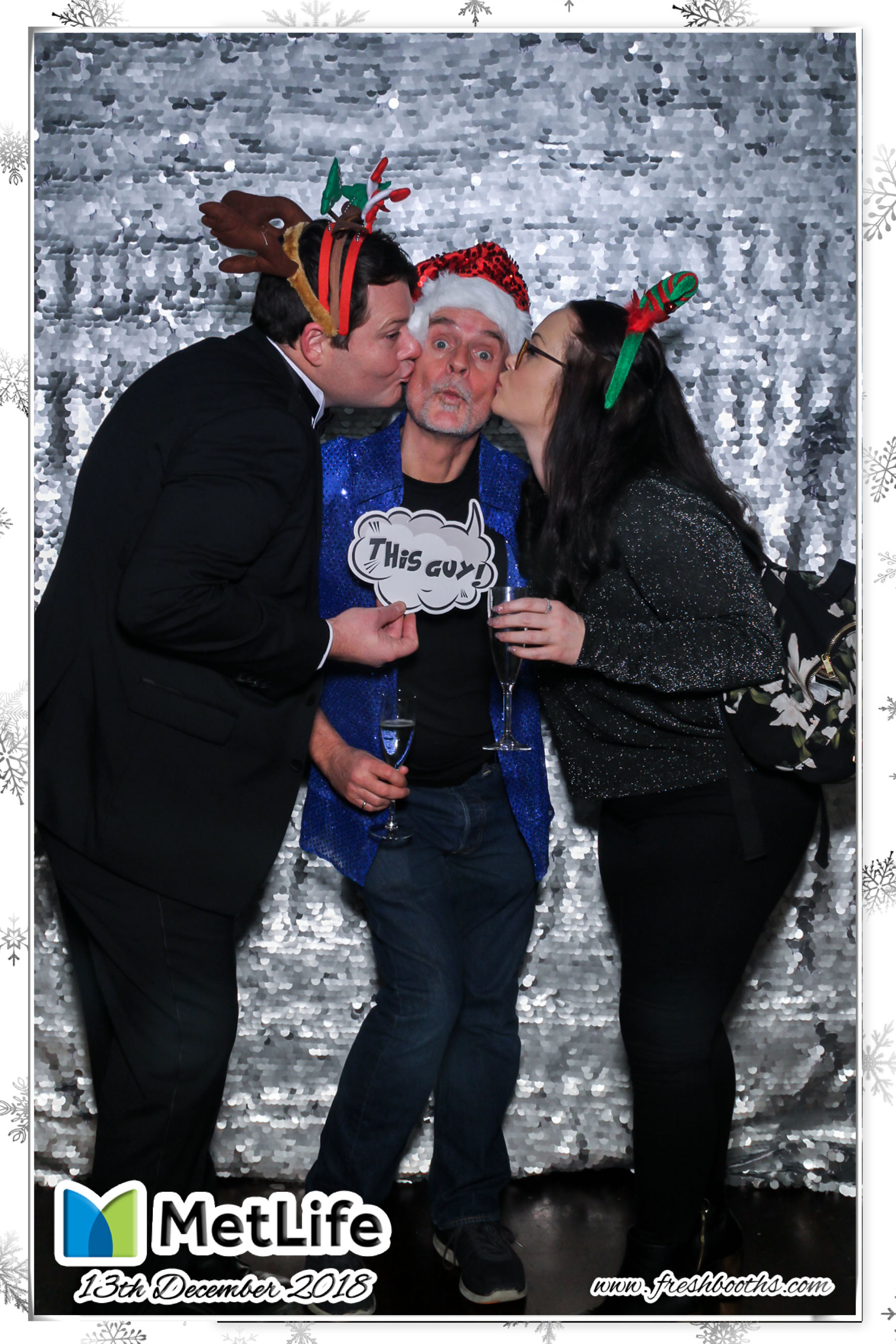 MetLife Christmas Party | View more photos from the event at gallery.freshbooths.com/u/FreshBooths/MetLife-Christmas-Party
