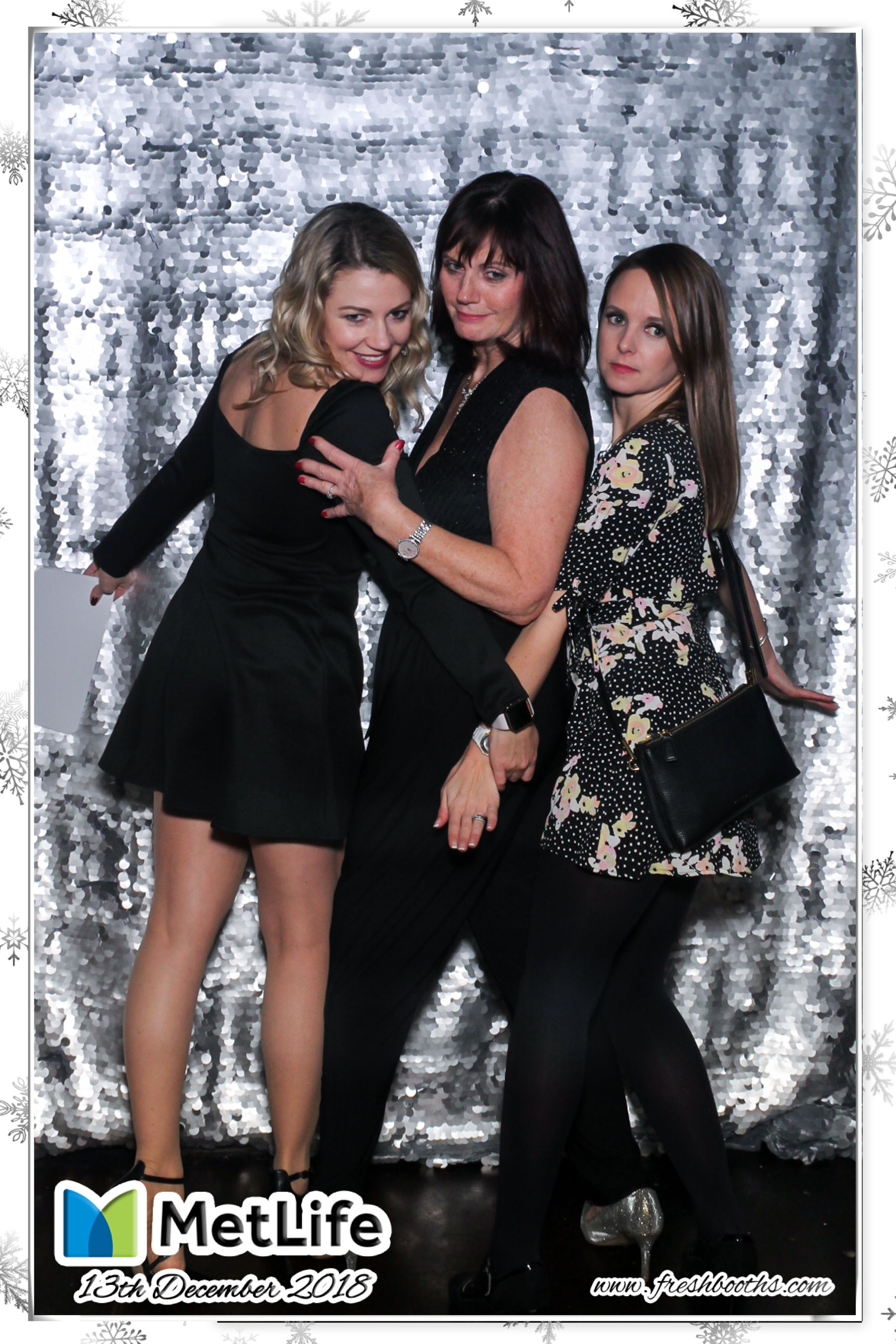 MetLife Christmas Party | View more photos from the event at gallery.freshbooths.com/u/FreshBooths/MetLife-Christmas-Party