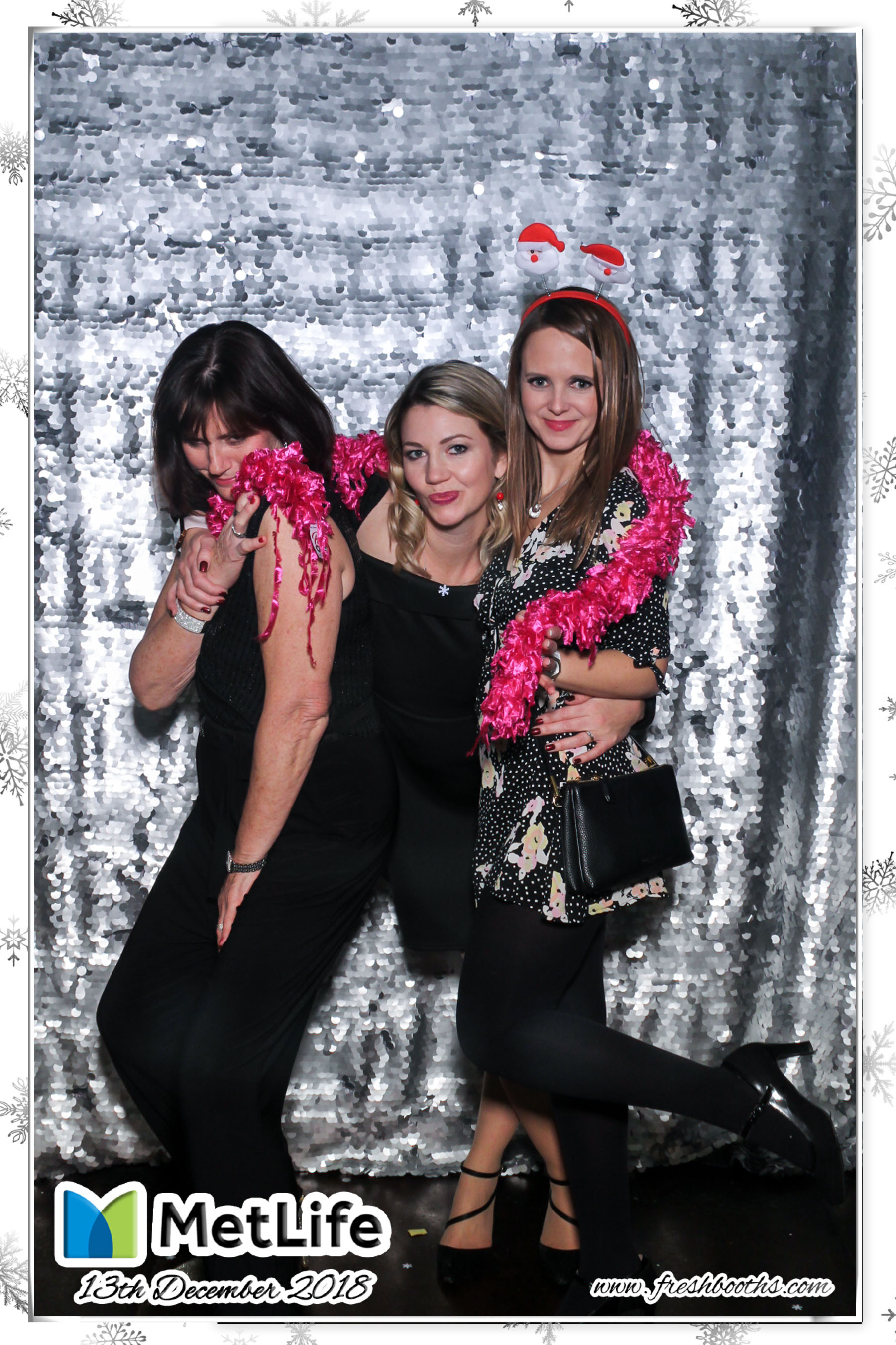 MetLife Christmas Party | View more photos from the event at gallery.freshbooths.com/u/FreshBooths/MetLife-Christmas-Party