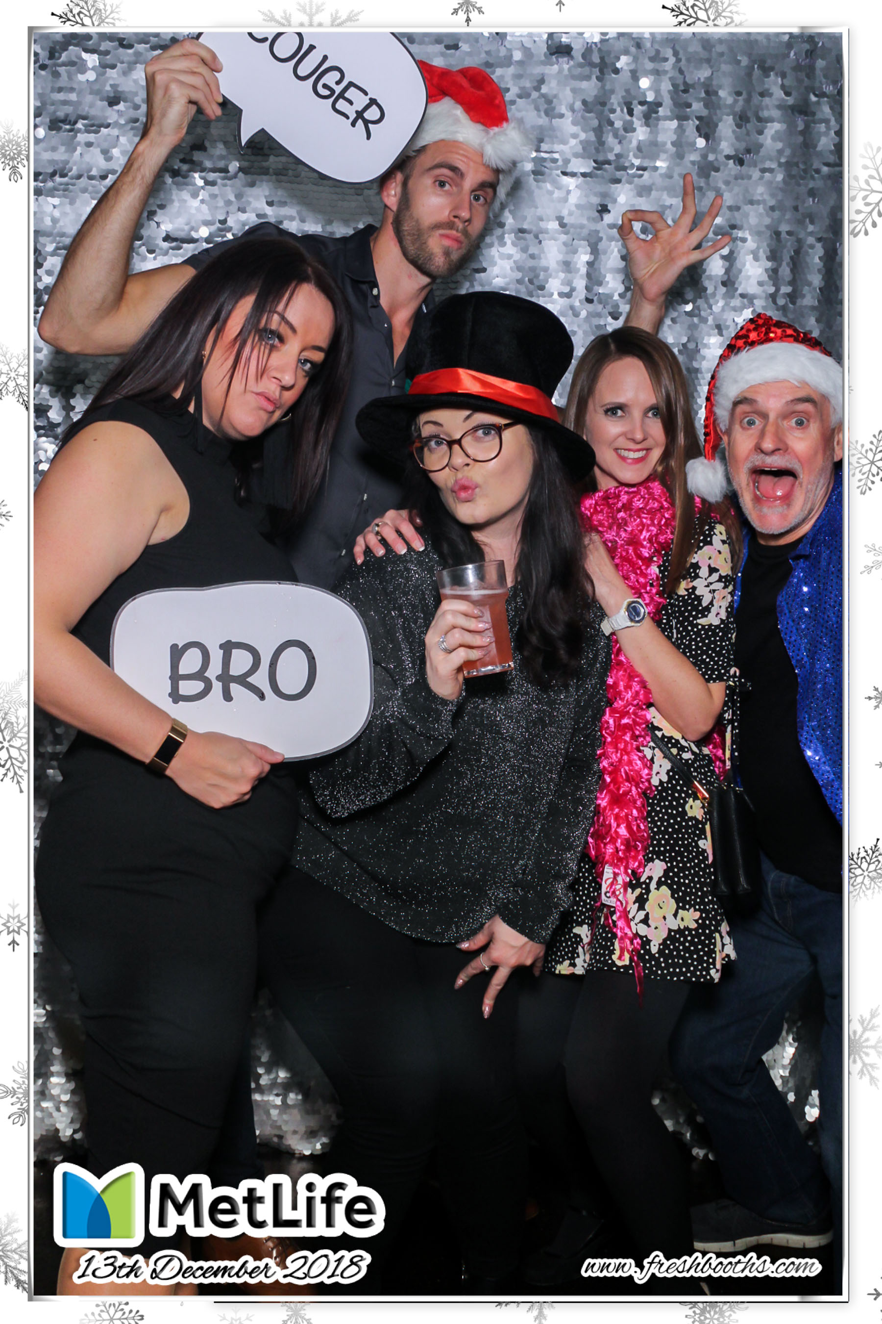 MetLife Christmas Party | View more photos from the event at gallery.freshbooths.com/u/FreshBooths/MetLife-Christmas-Party