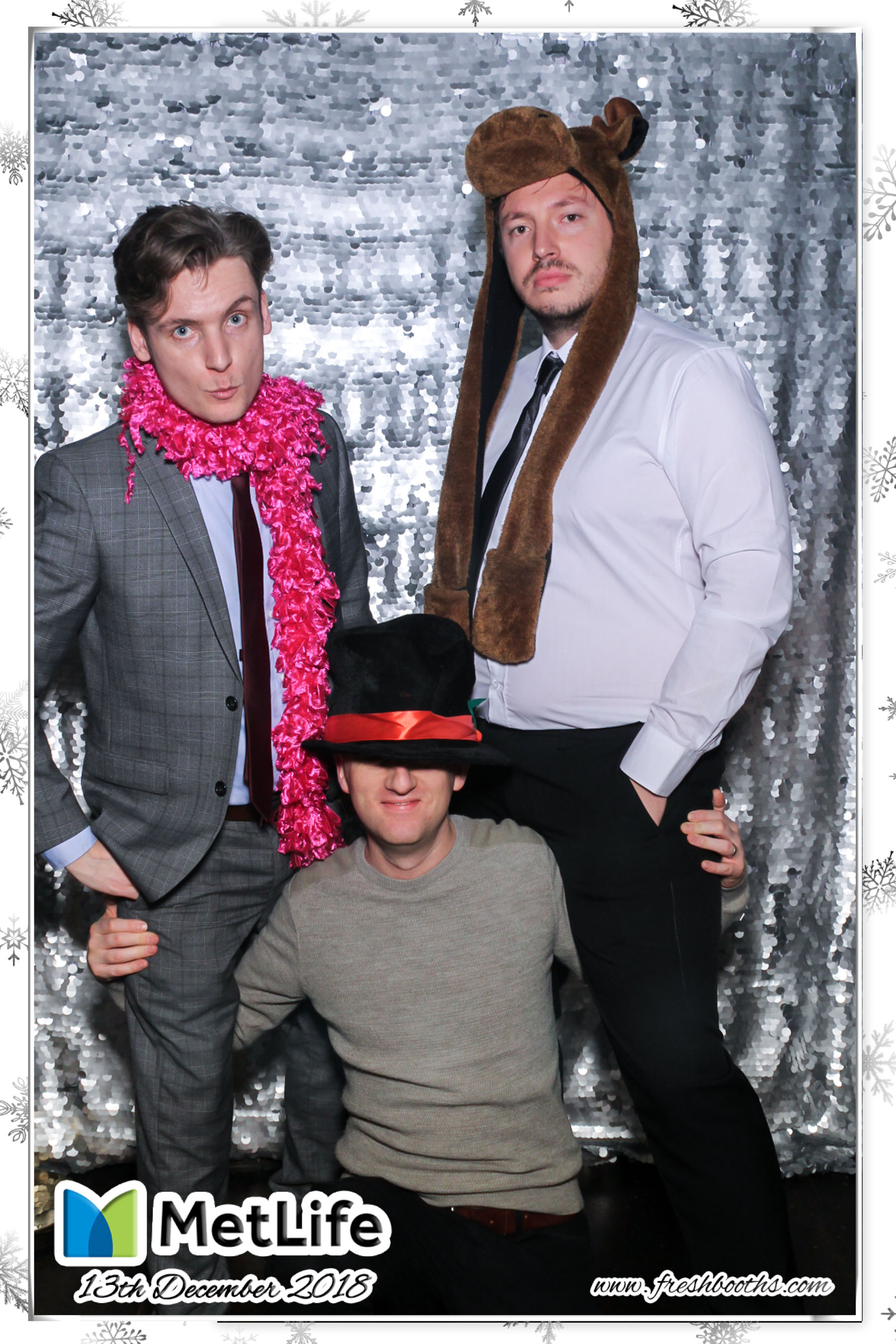 MetLife Christmas Party | View more photos from the event at gallery.freshbooths.com/u/FreshBooths/MetLife-Christmas-Party