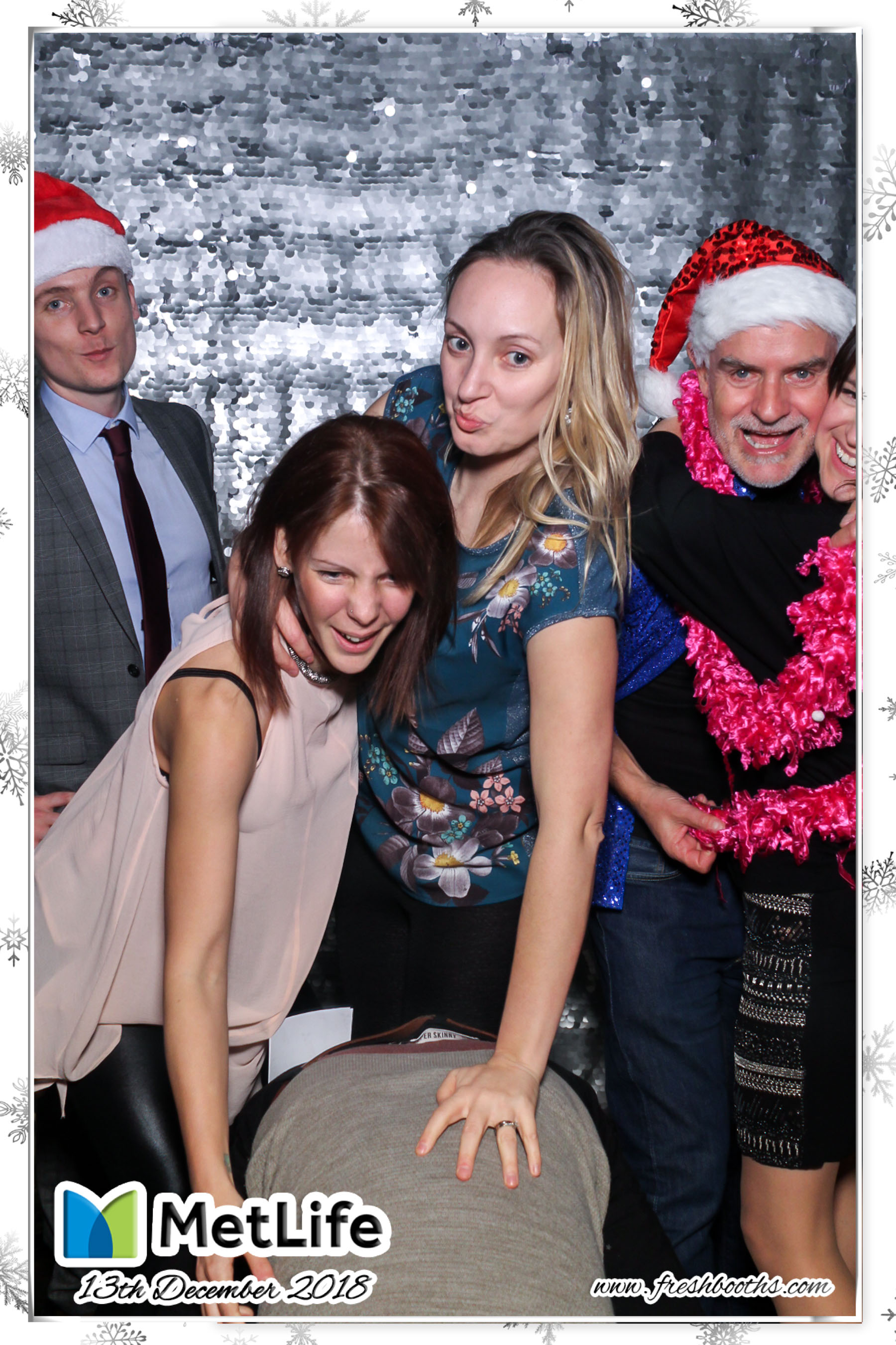 MetLife Christmas Party | View more photos from the event at gallery.freshbooths.com/u/FreshBooths/MetLife-Christmas-Party