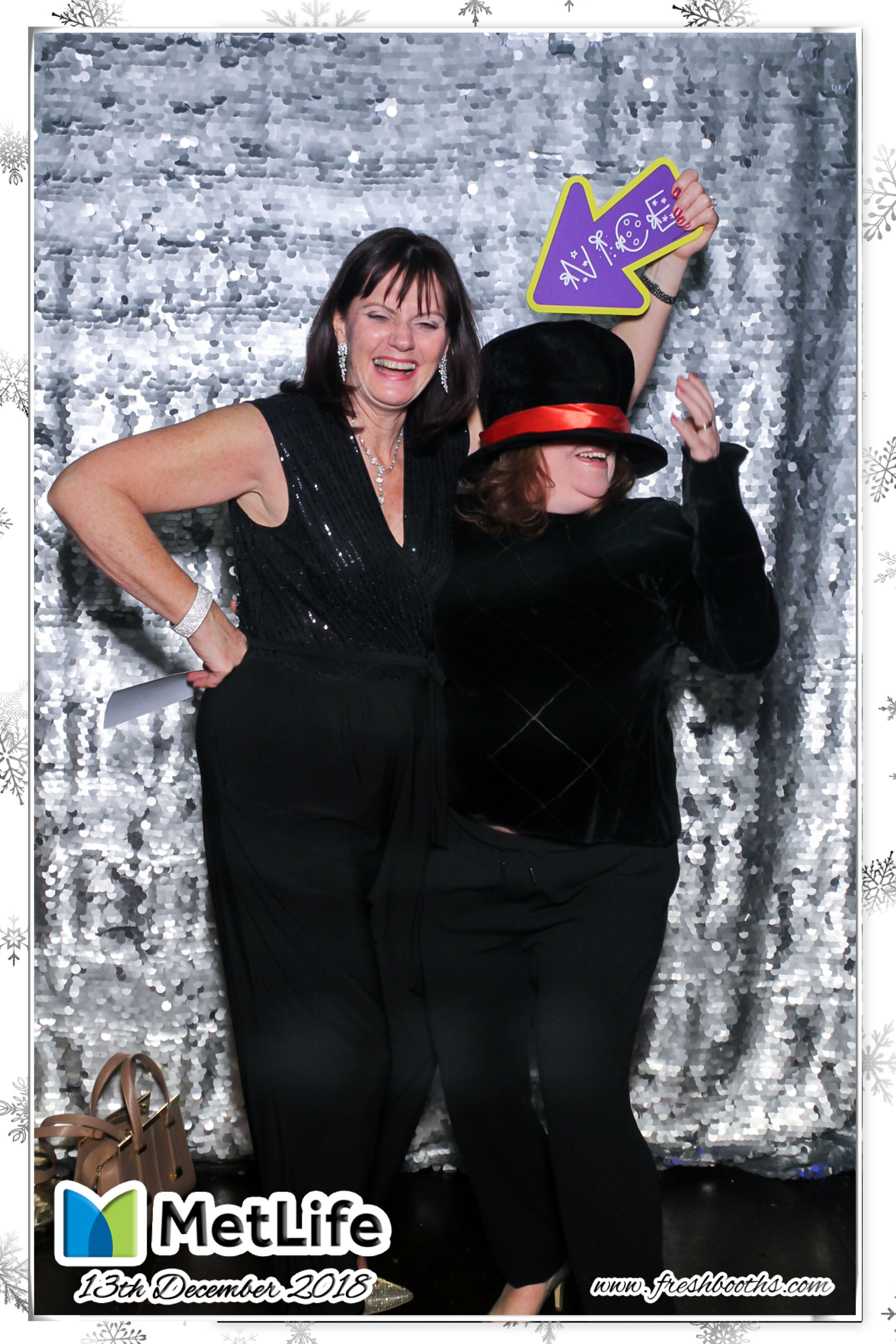 MetLife Christmas Party | View more photos from the event at gallery.freshbooths.com/u/FreshBooths/MetLife-Christmas-Party