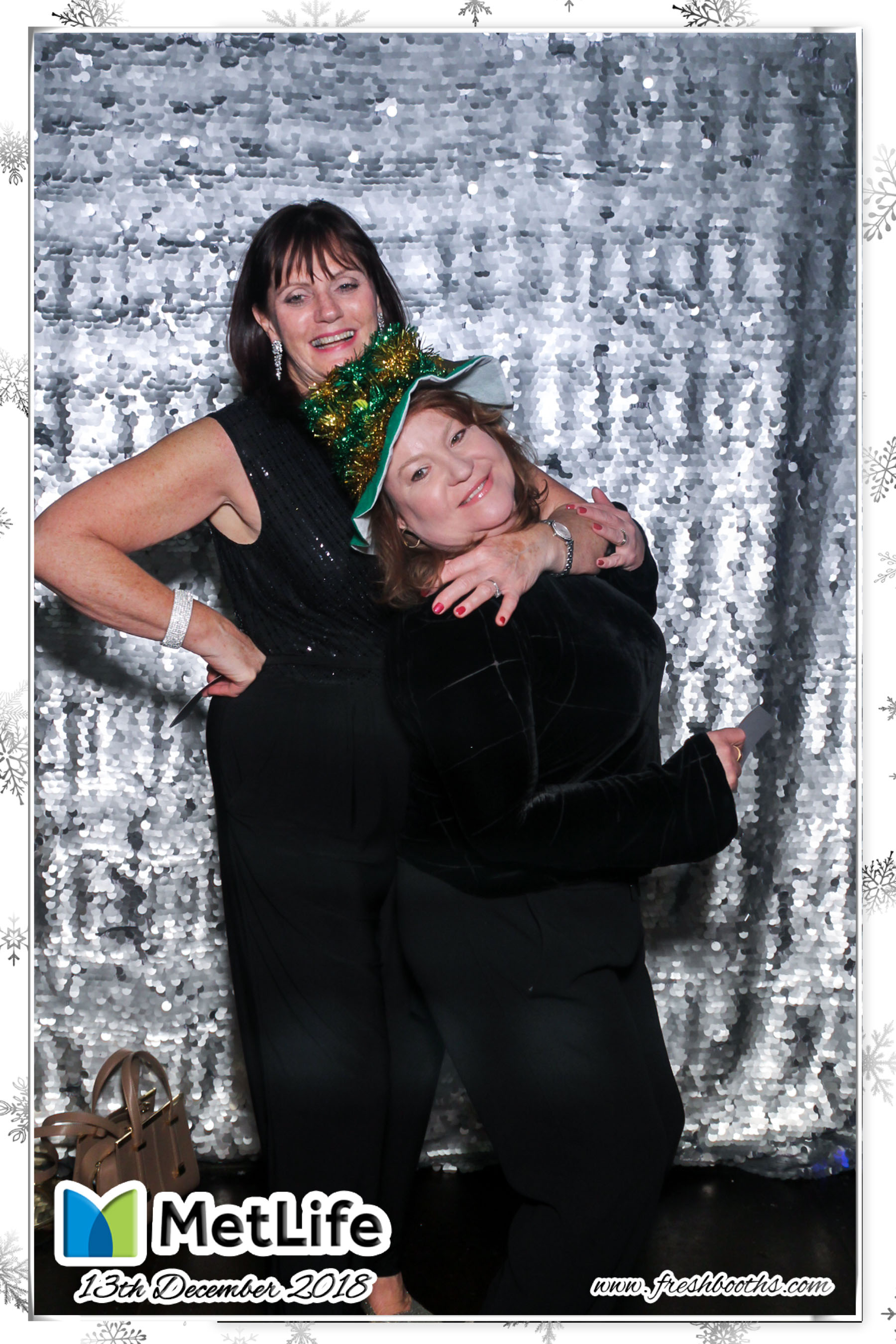MetLife Christmas Party | View more photos from the event at gallery.freshbooths.com/u/FreshBooths/MetLife-Christmas-Party