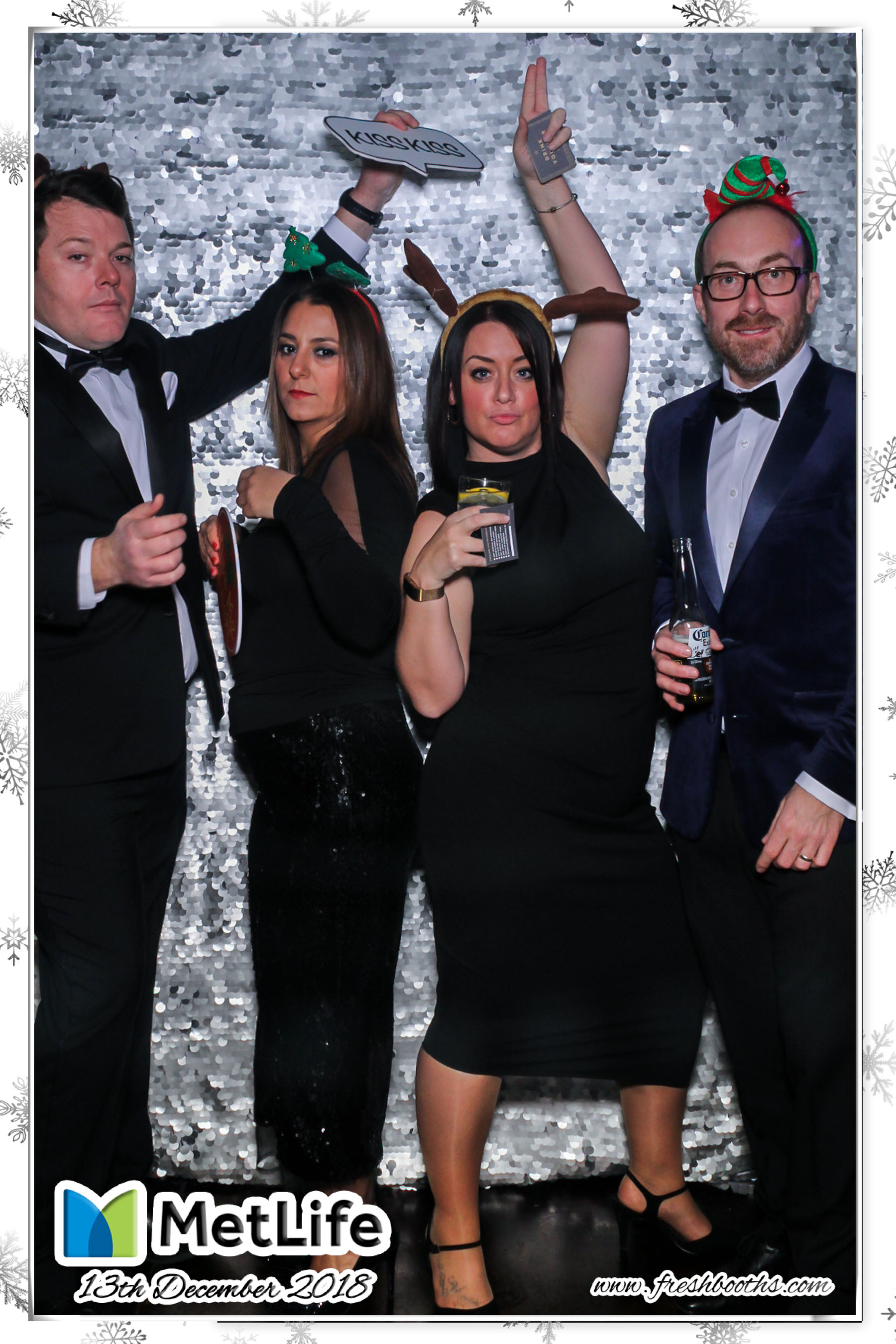 MetLife Christmas Party | View more photos from the event at gallery.freshbooths.com/u/FreshBooths/MetLife-Christmas-Party