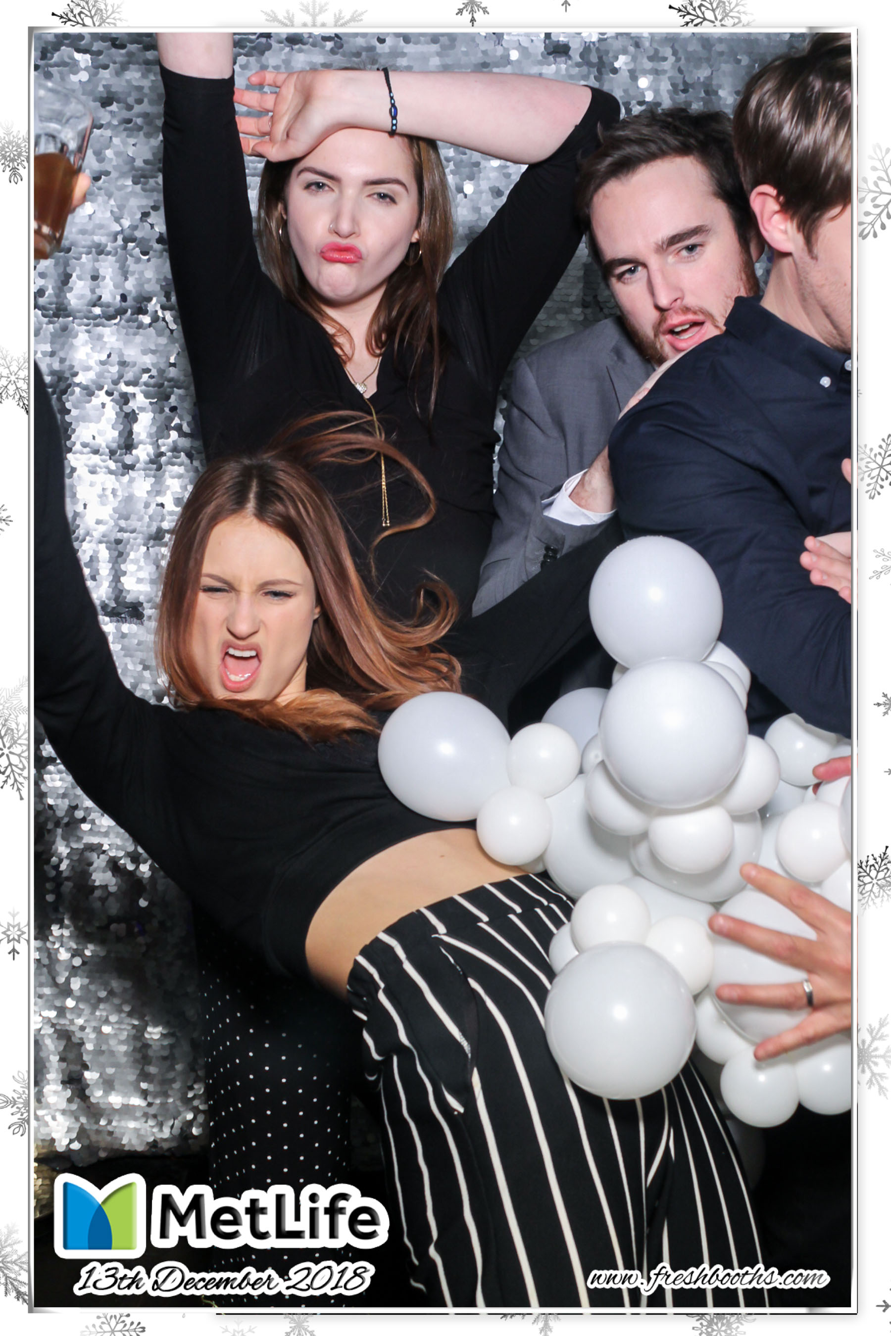 MetLife Christmas Party | View more photos from the event at gallery.freshbooths.com/u/FreshBooths/MetLife-Christmas-Party