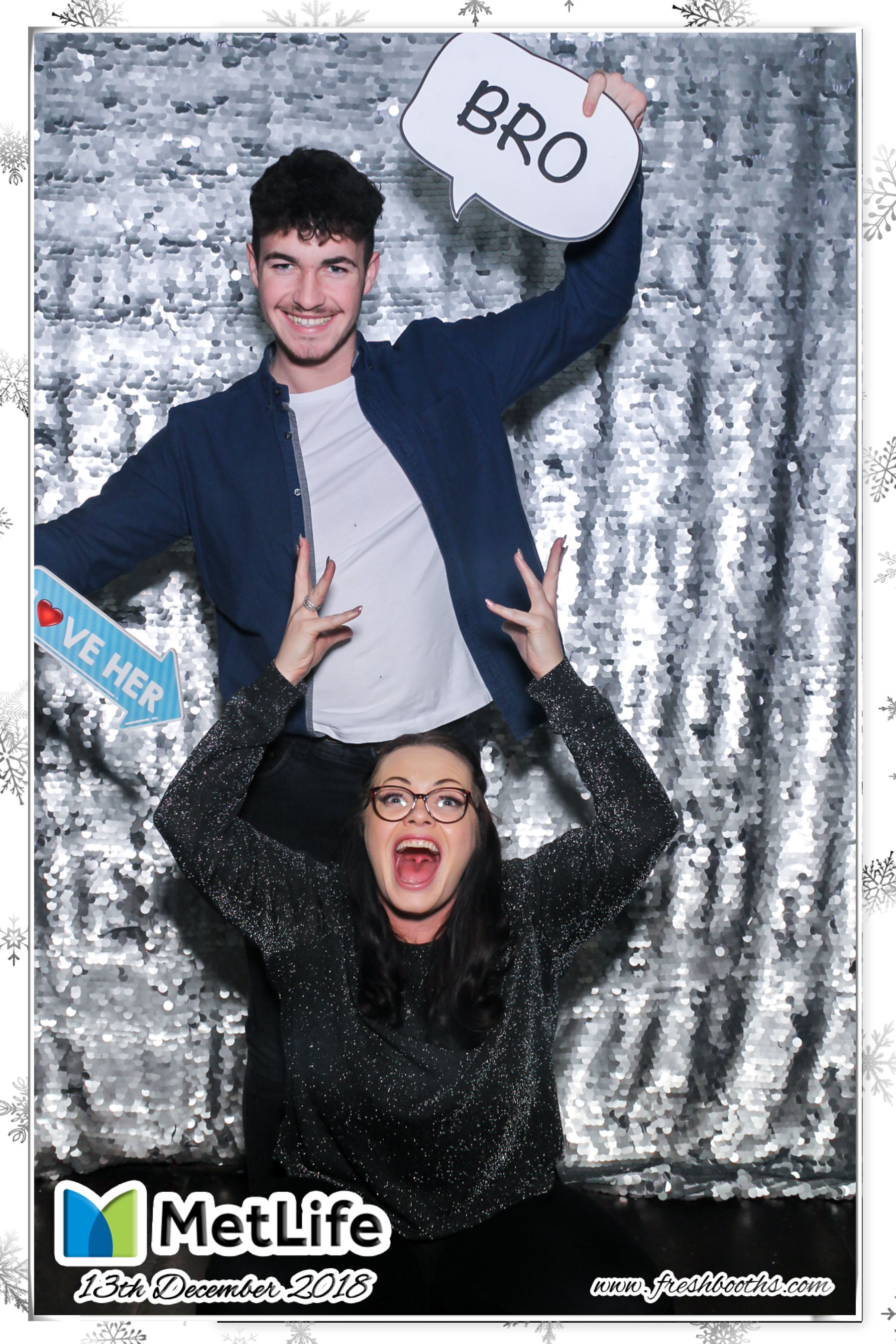 MetLife Christmas Party | View more photos from the event at gallery.freshbooths.com/u/FreshBooths/MetLife-Christmas-Party