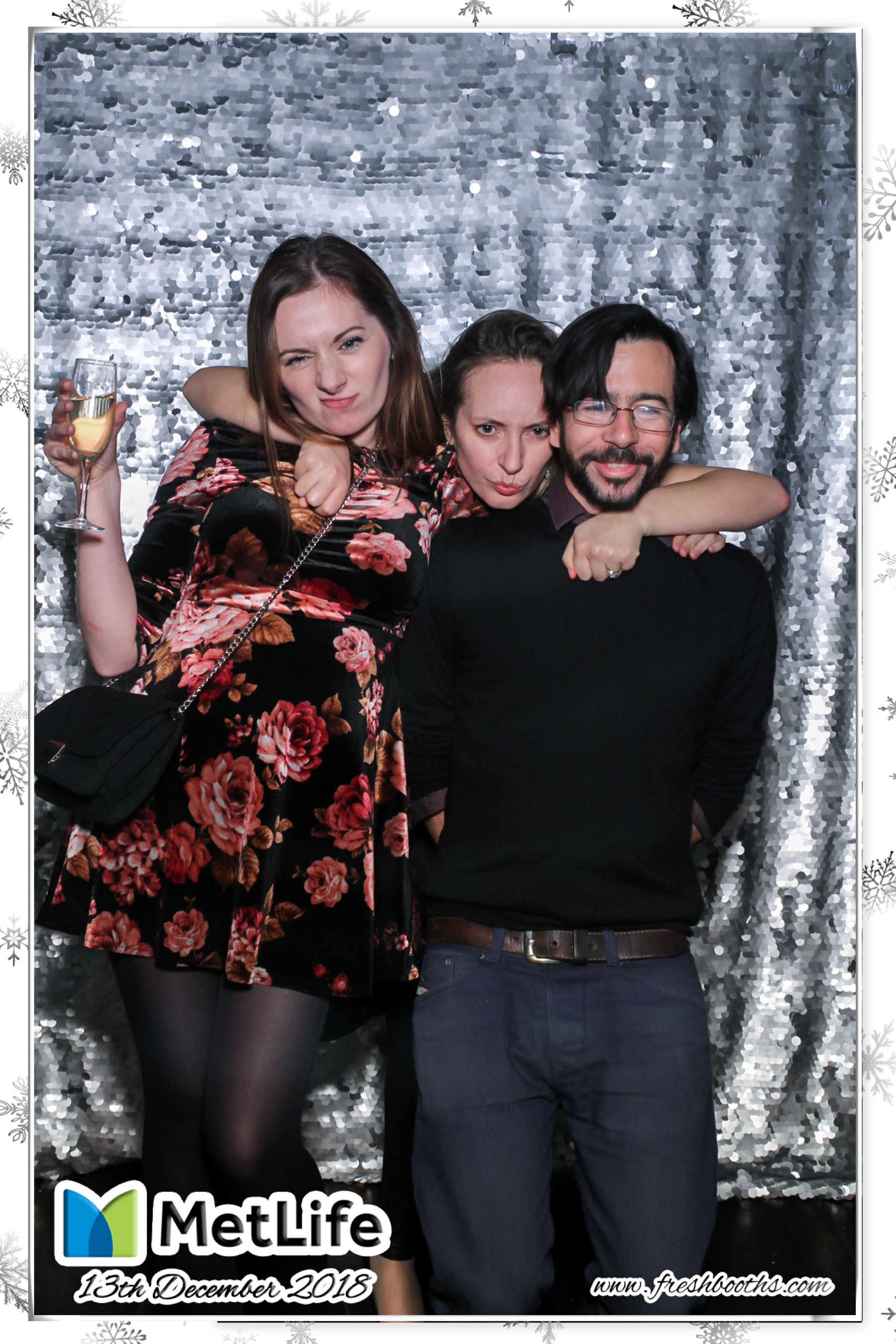 MetLife Christmas Party | View more photos from the event at gallery.freshbooths.com/u/FreshBooths/MetLife-Christmas-Party