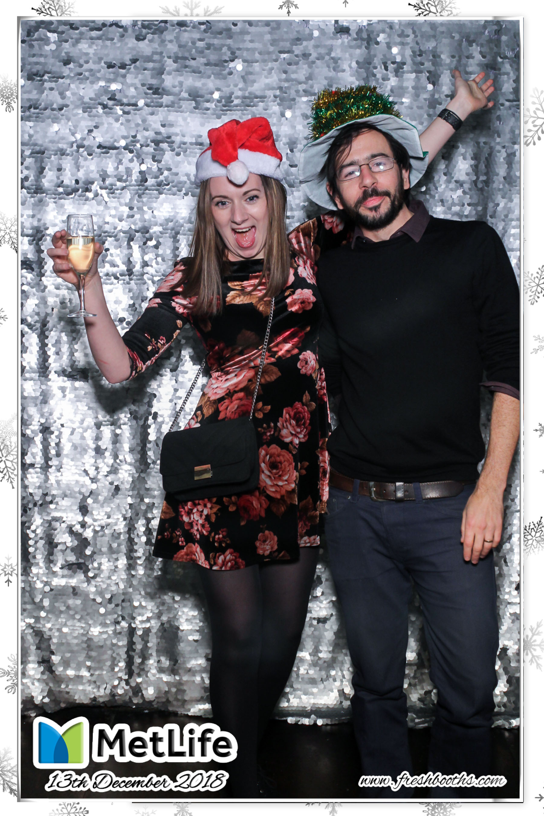 MetLife Christmas Party | View more photos from the event at gallery.freshbooths.com/u/FreshBooths/MetLife-Christmas-Party
