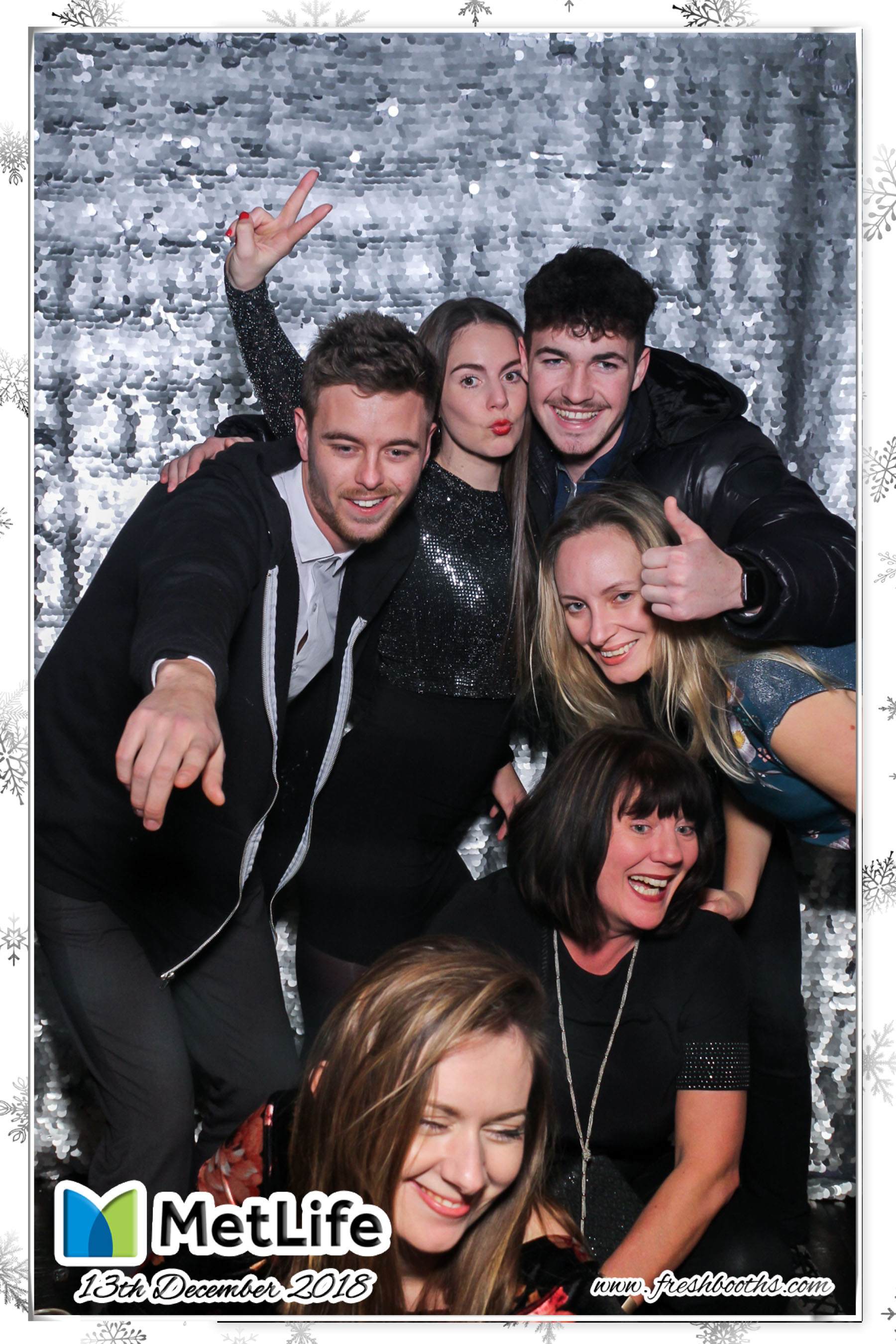 MetLife Christmas Party | View more photos from the event at gallery.freshbooths.com/u/FreshBooths/MetLife-Christmas-Party