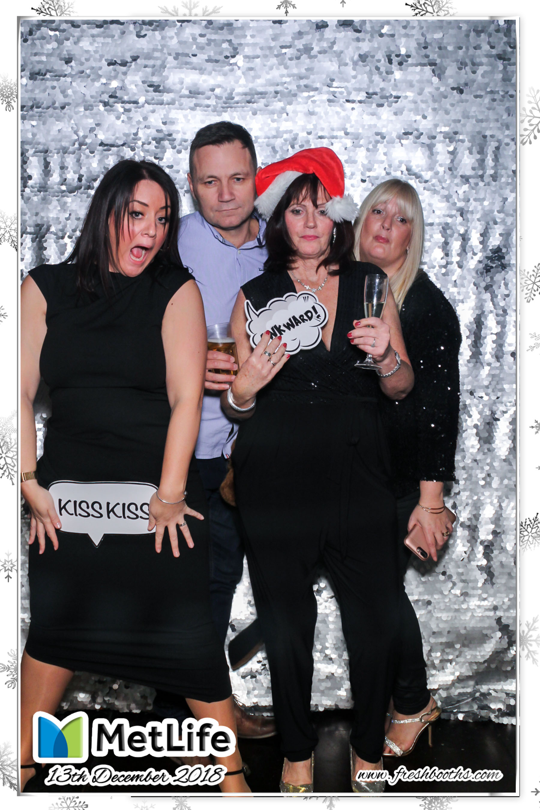 MetLife Christmas Party | View more photos from the event at gallery.freshbooths.com/u/FreshBooths/MetLife-Christmas-Party