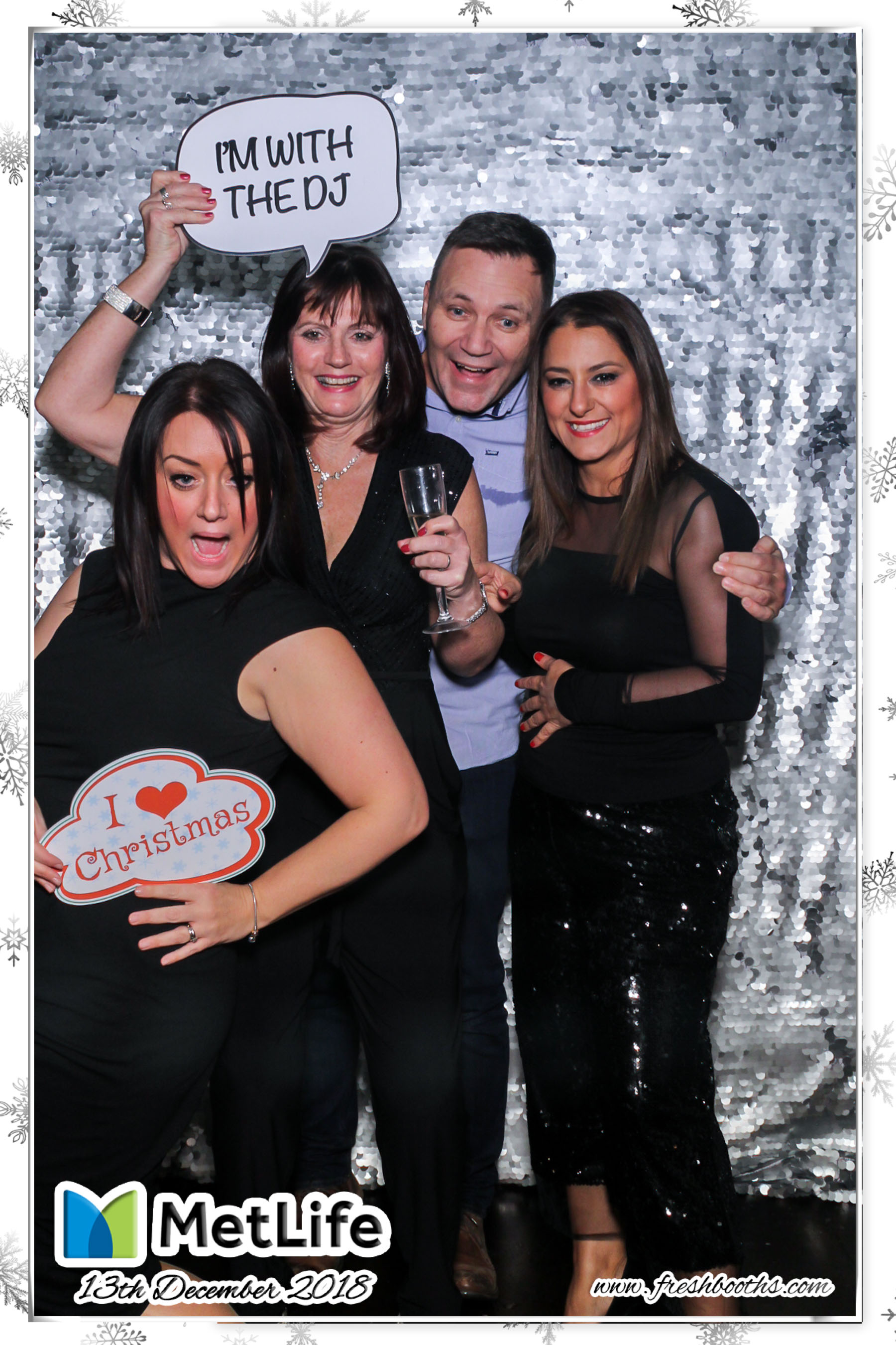 MetLife Christmas Party | View more photos from the event at gallery.freshbooths.com/u/FreshBooths/MetLife-Christmas-Party