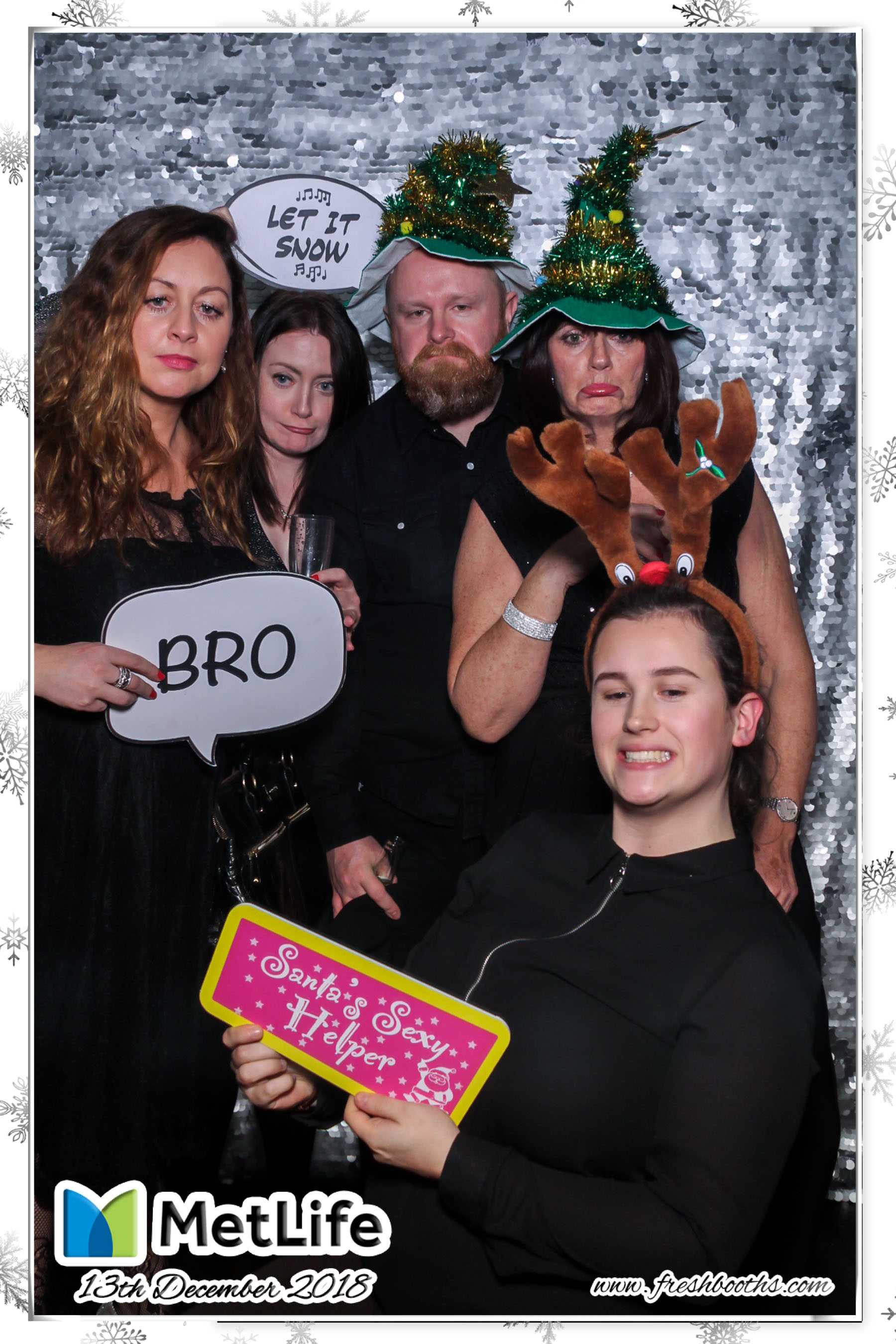 MetLife Christmas Party | View more photos from the event at gallery.freshbooths.com/u/FreshBooths/MetLife-Christmas-Party