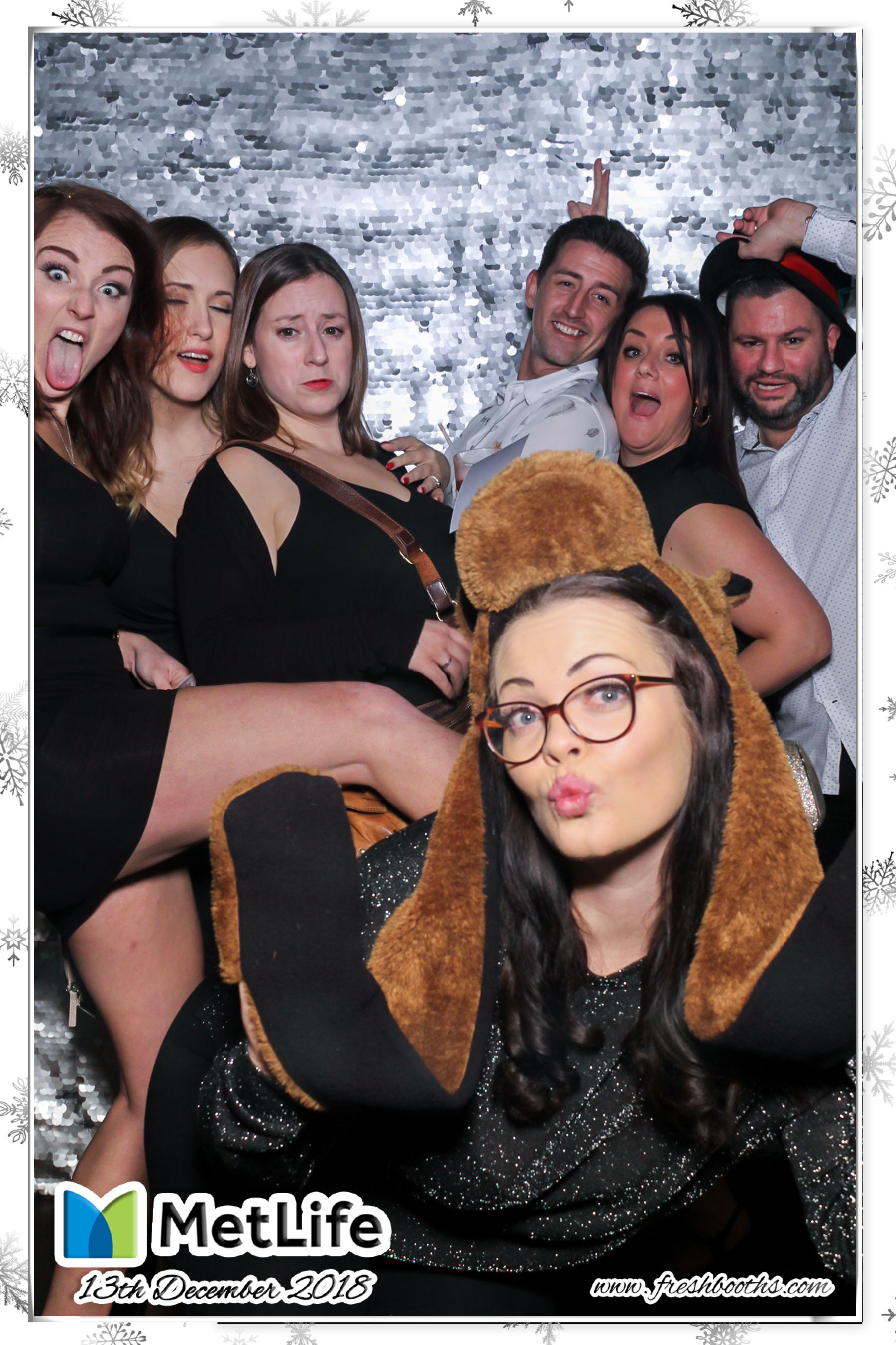 MetLife Christmas Party | View more photos from the event at gallery.freshbooths.com/u/FreshBooths/MetLife-Christmas-Party