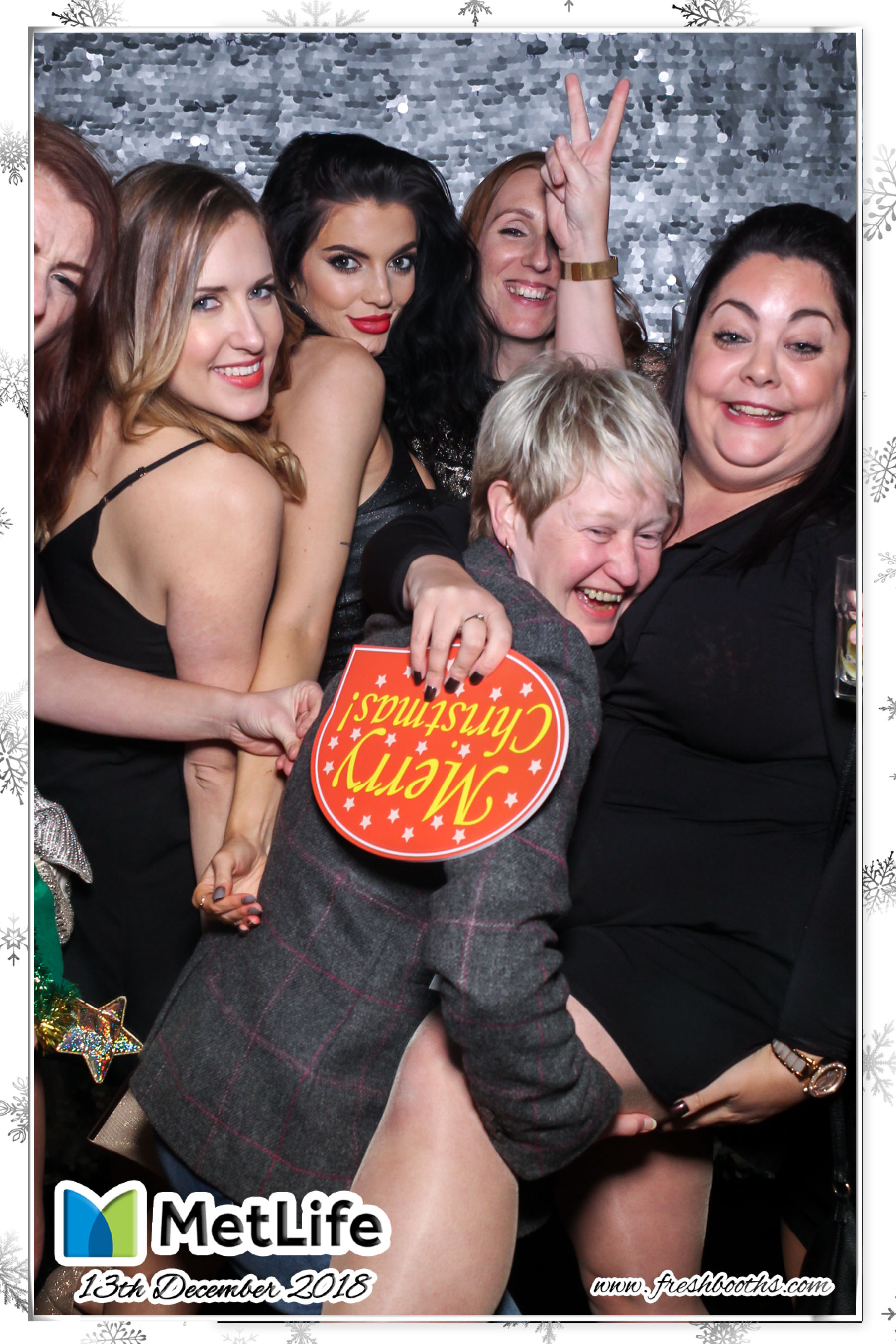 MetLife Christmas Party | View more photos from the event at gallery.freshbooths.com/u/FreshBooths/MetLife-Christmas-Party