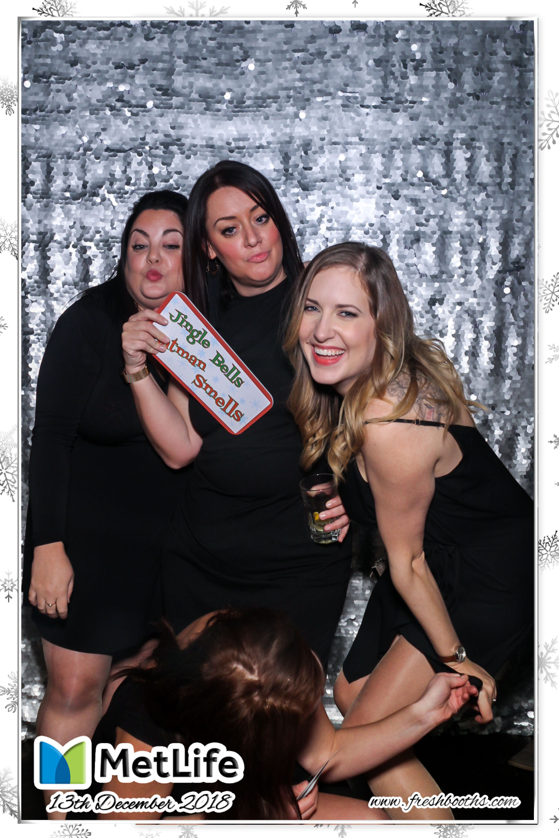 MetLife Christmas Party | View more photos from the event at gallery.freshbooths.com/u/FreshBooths/MetLife-Christmas-Party