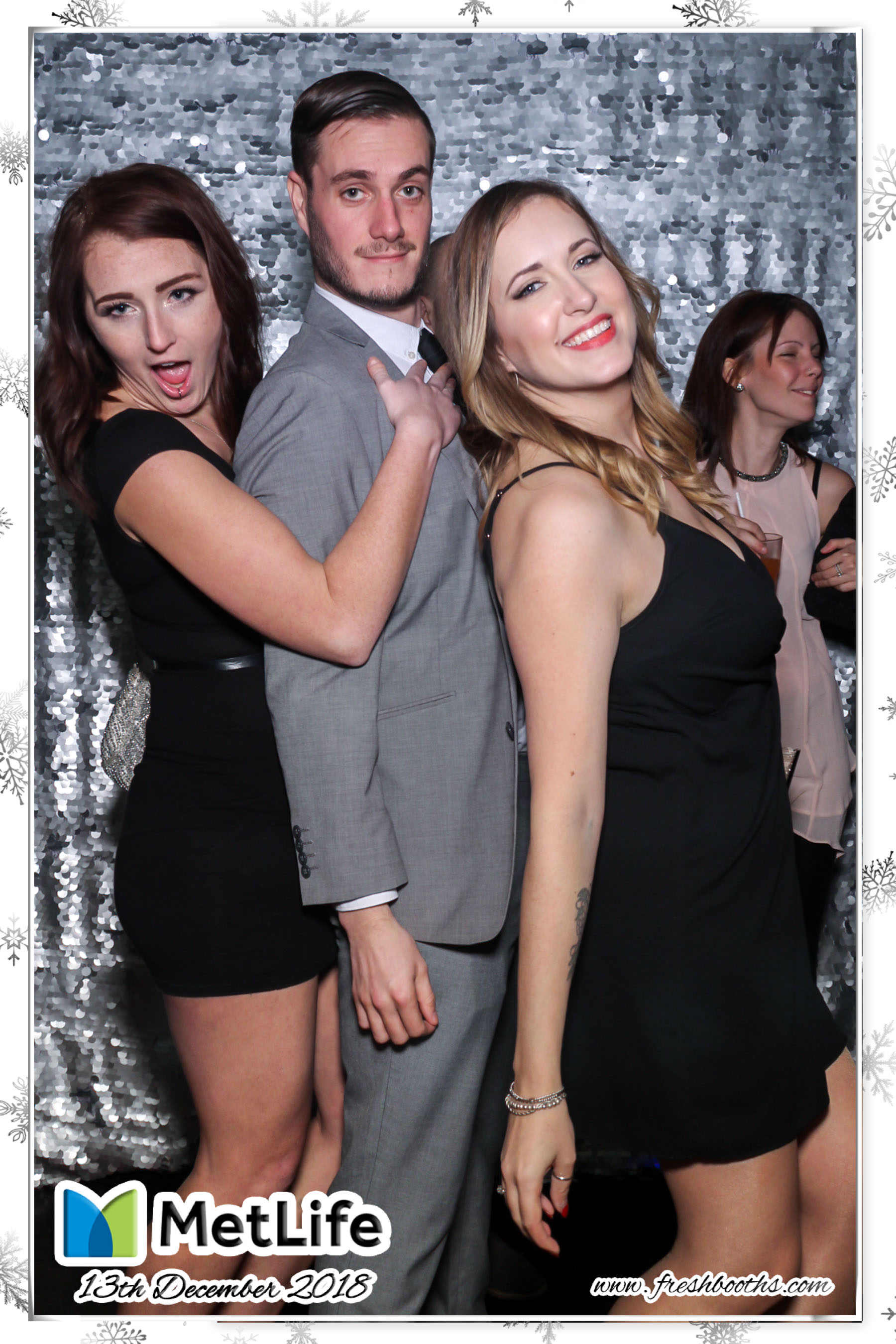 MetLife Christmas Party | View more photos from the event at gallery.freshbooths.com/u/FreshBooths/MetLife-Christmas-Party