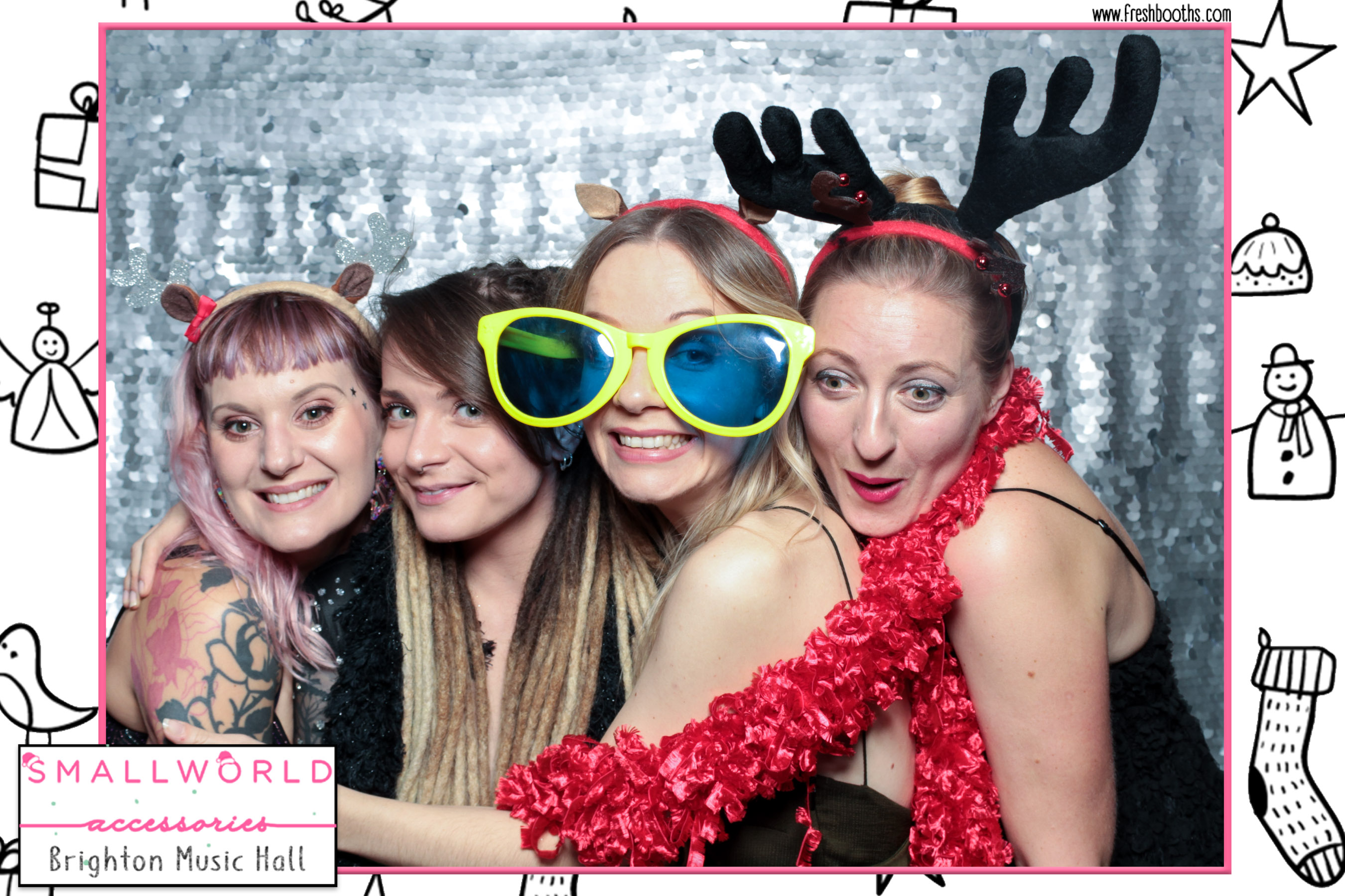 Smallworld Accessories Xmas Party | View more photos from the event at gallery.freshbooths.com/u/FreshBooths/Smallworld-Accessories-Xmas-Party