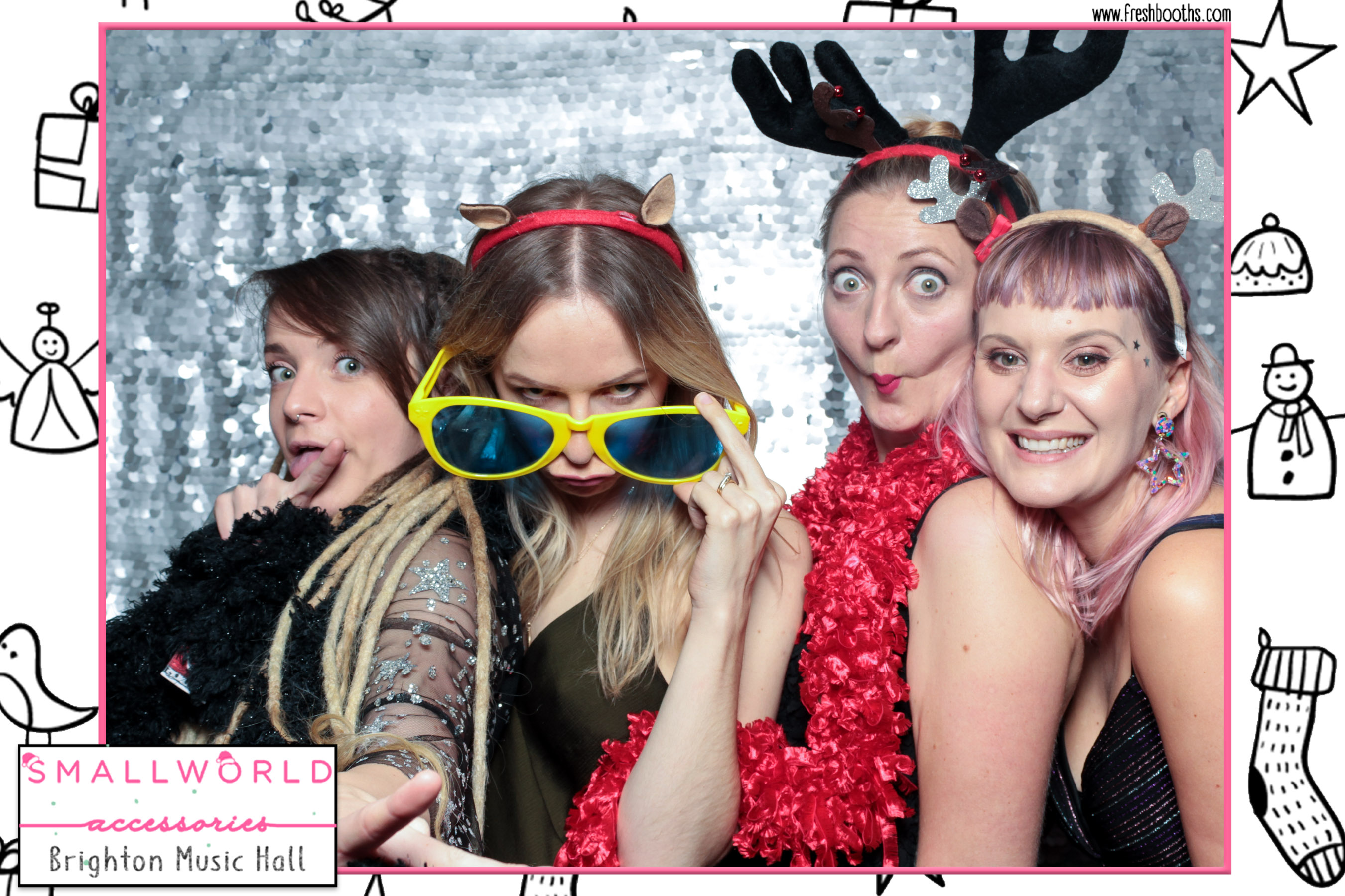 Smallworld Accessories Xmas Party | View more photos from the event at gallery.freshbooths.com/u/FreshBooths/Smallworld-Accessories-Xmas-Party