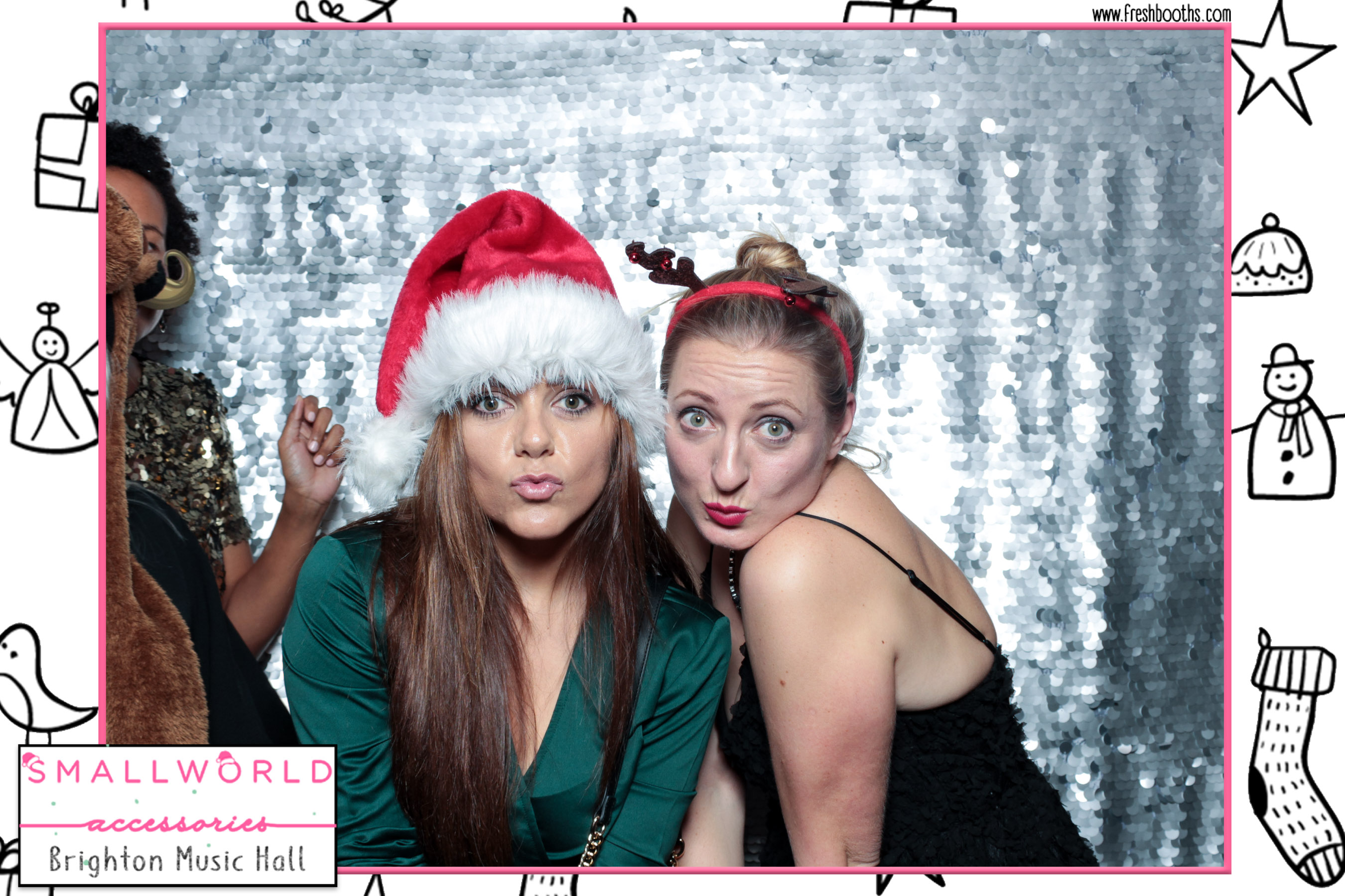 Smallworld Accessories Xmas Party | View more photos from the event at gallery.freshbooths.com/u/FreshBooths/Smallworld-Accessories-Xmas-Party