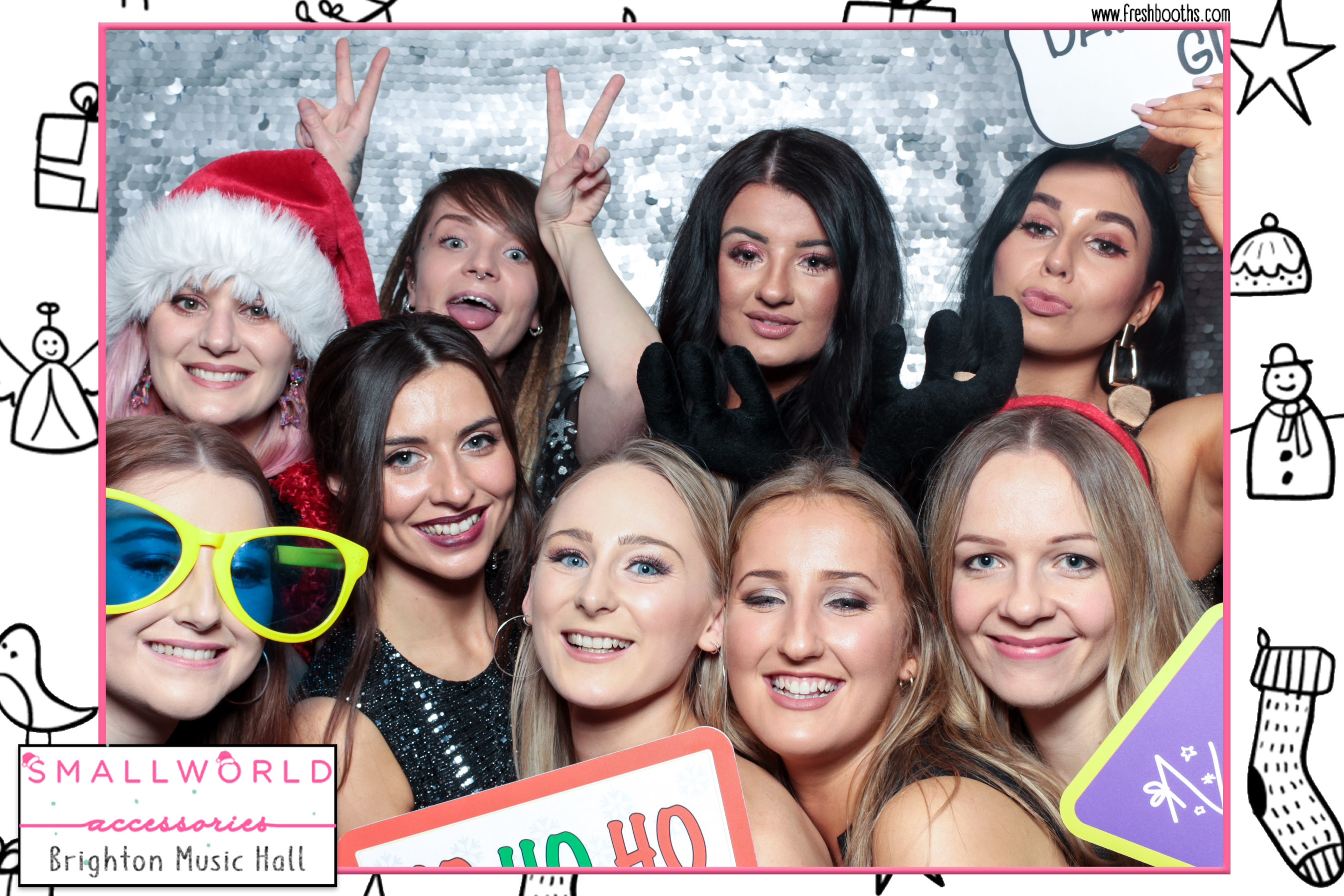 Smallworld Accessories Xmas Party | View more photos from the event at gallery.freshbooths.com/u/FreshBooths/Smallworld-Accessories-Xmas-Party