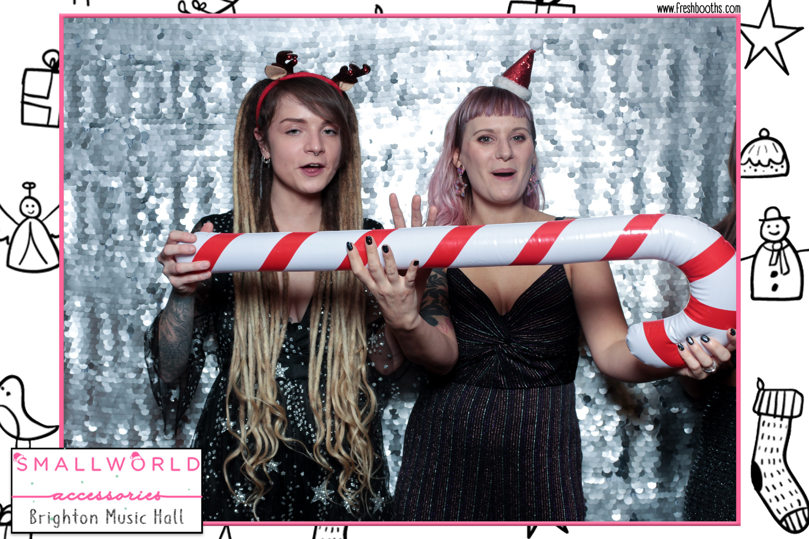 Smallworld Accessories Xmas Party | View more photos from the event at gallery.freshbooths.com/u/FreshBooths/Smallworld-Accessories-Xmas-Party