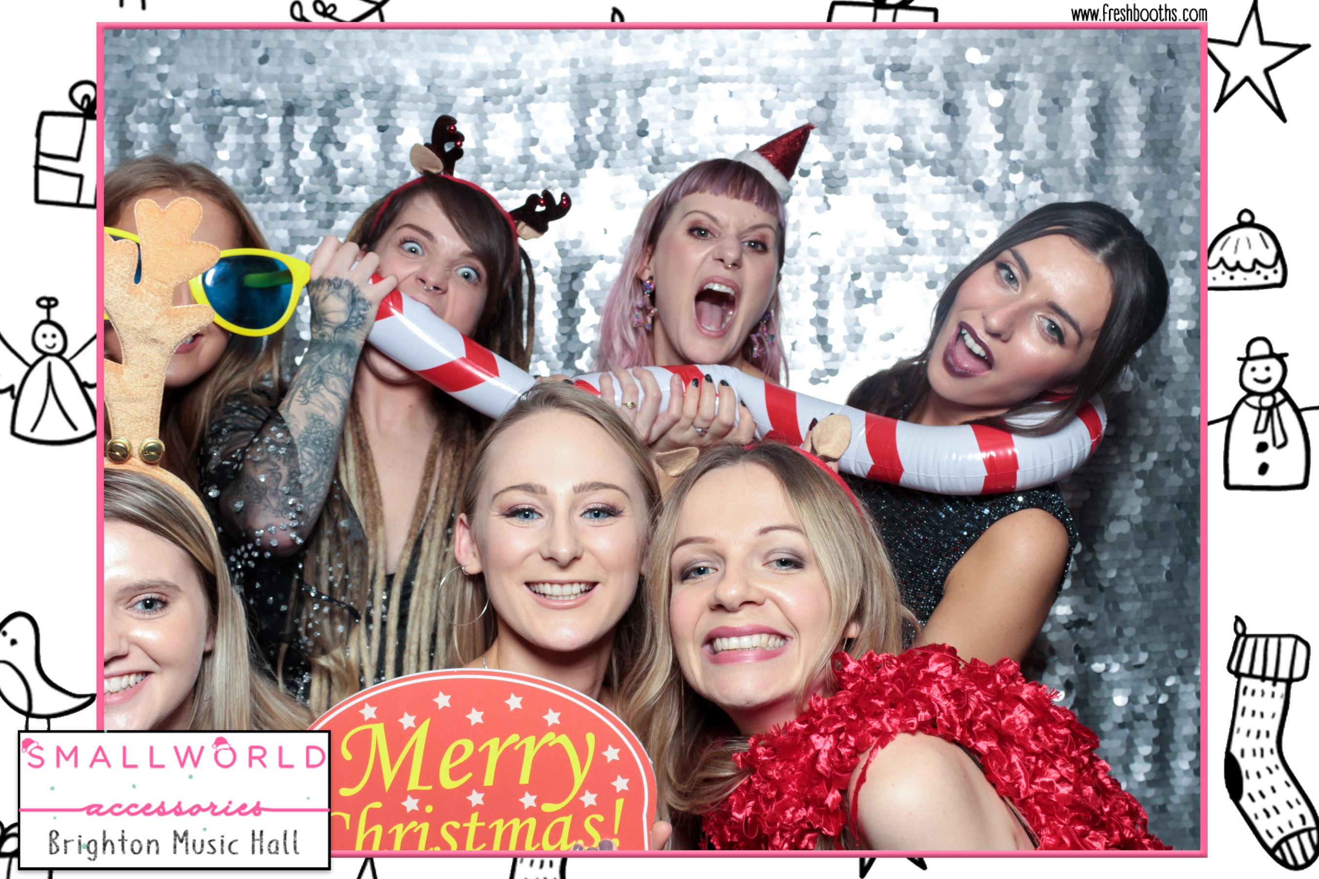 Smallworld Accessories Xmas Party | View more photos from the event at gallery.freshbooths.com/u/FreshBooths/Smallworld-Accessories-Xmas-Party